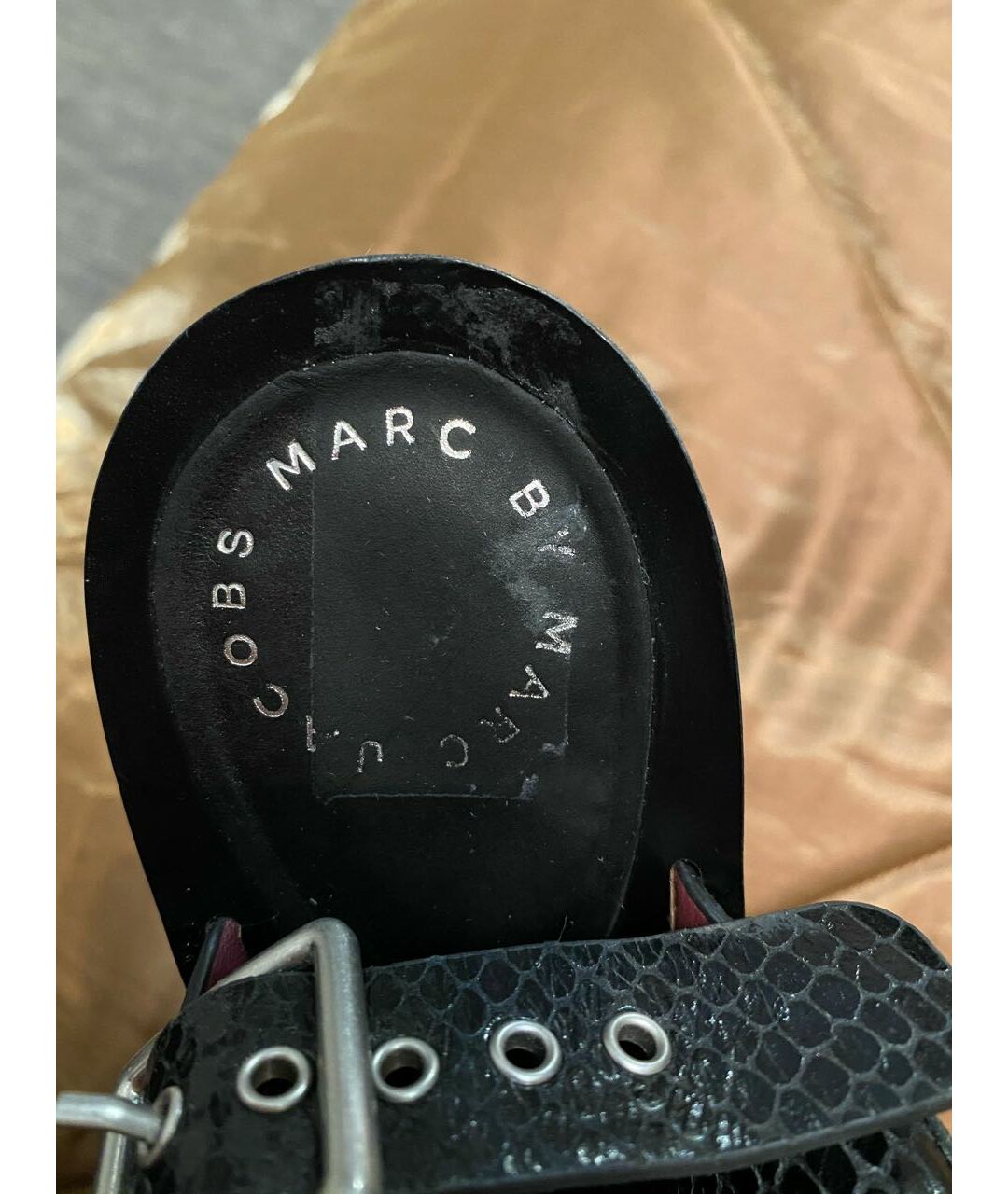 MARC BY MARC JACOBS Черные босоножки из лакированной кожи, фото 6
