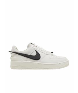 NIKE Низкие кроссовки / кеды