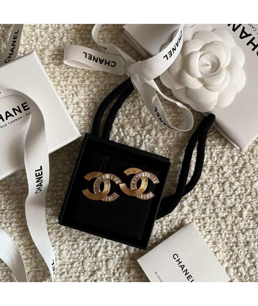 CHANEL Золотые металлические серьги, фото 6