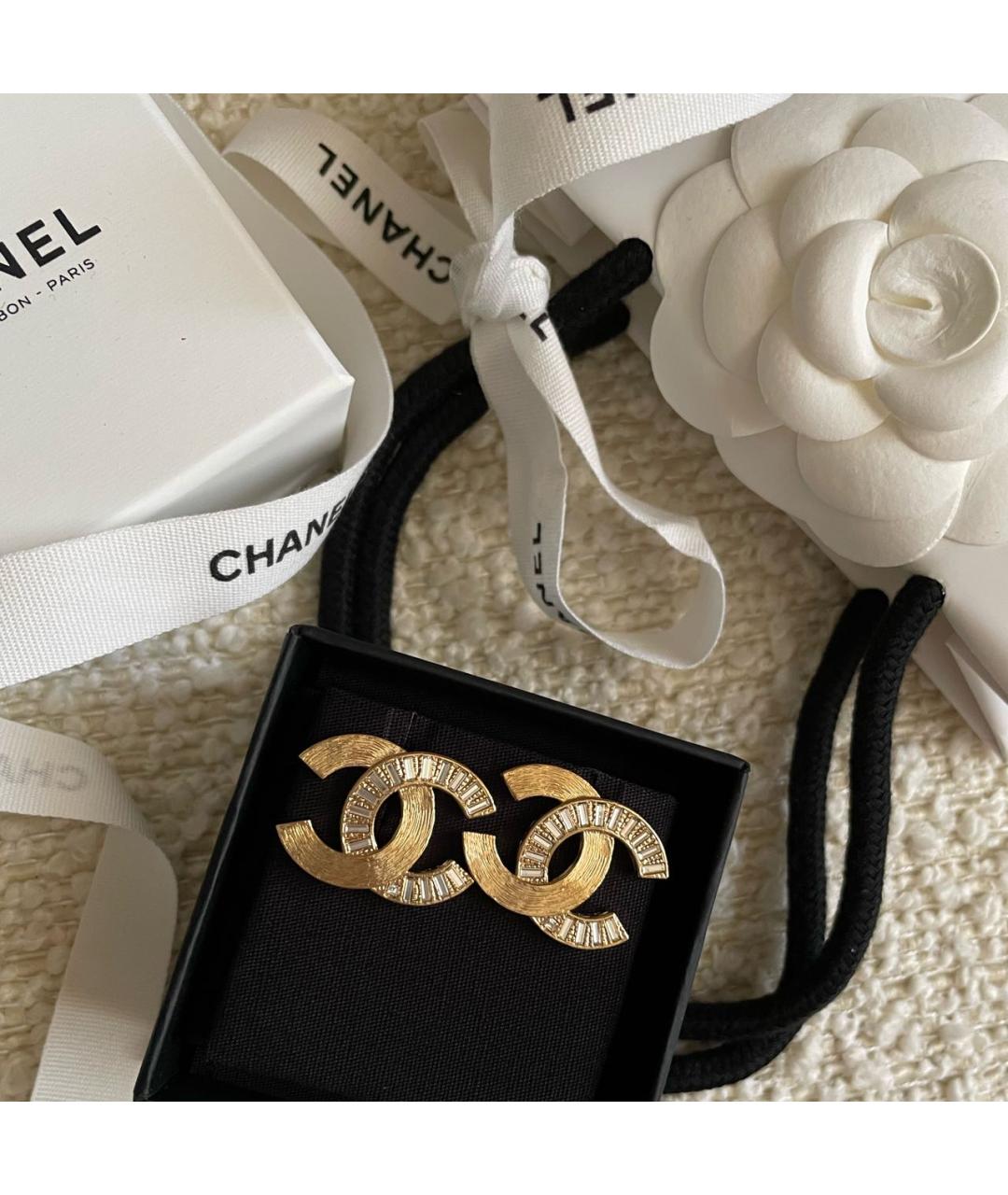 CHANEL Золотые металлические серьги, фото 4