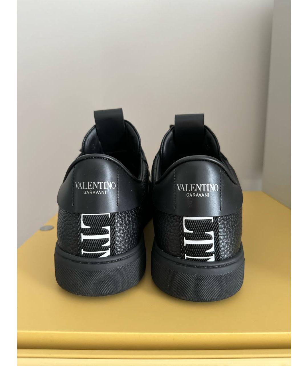 VALENTINO Черные кожаные низкие кроссовки / кеды, фото 4