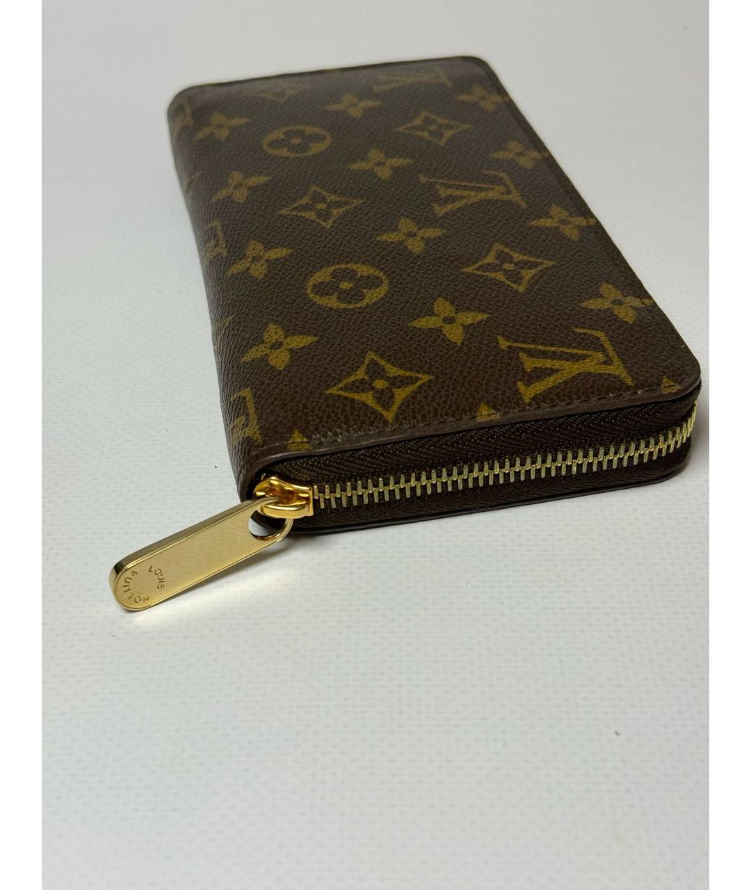 LOUIS VUITTON Коричневый кошелек, фото 6