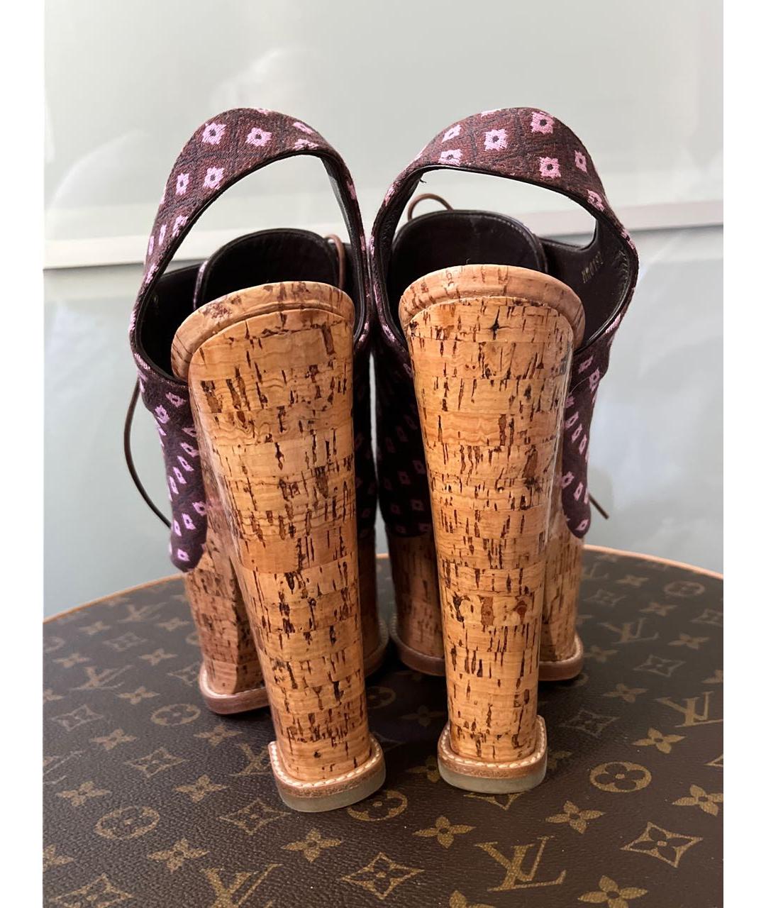 LOUIS VUITTON Босоножки, фото 3