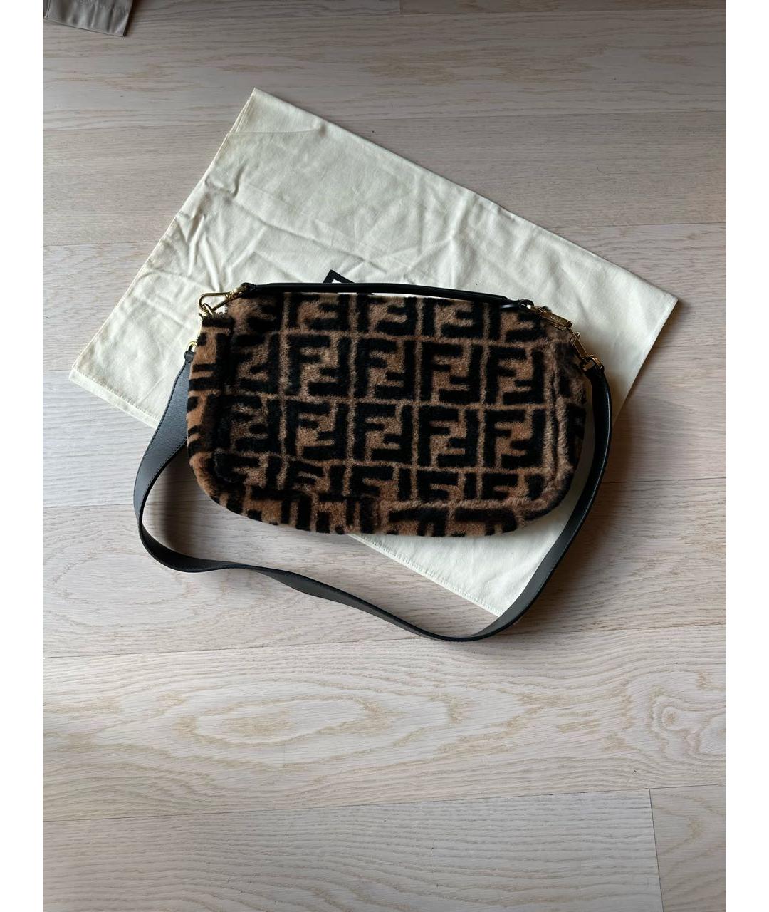 FENDI Коричневая меховая сумка через плечо, фото 3