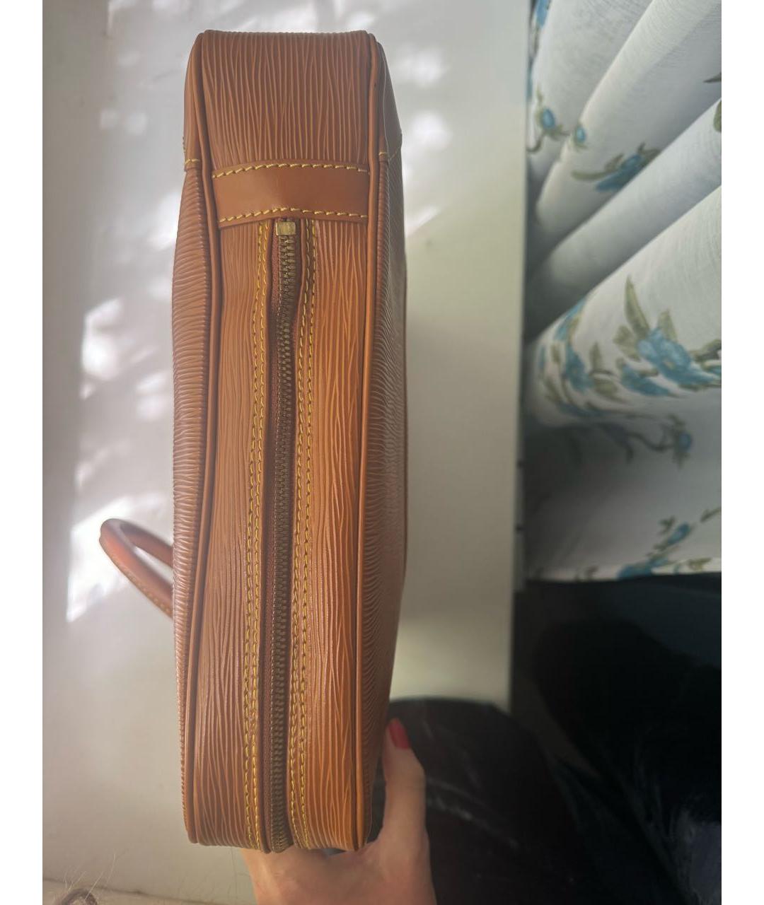 LOUIS VUITTON PRE-OWNED Оранжевый кожаный портфель, фото 3
