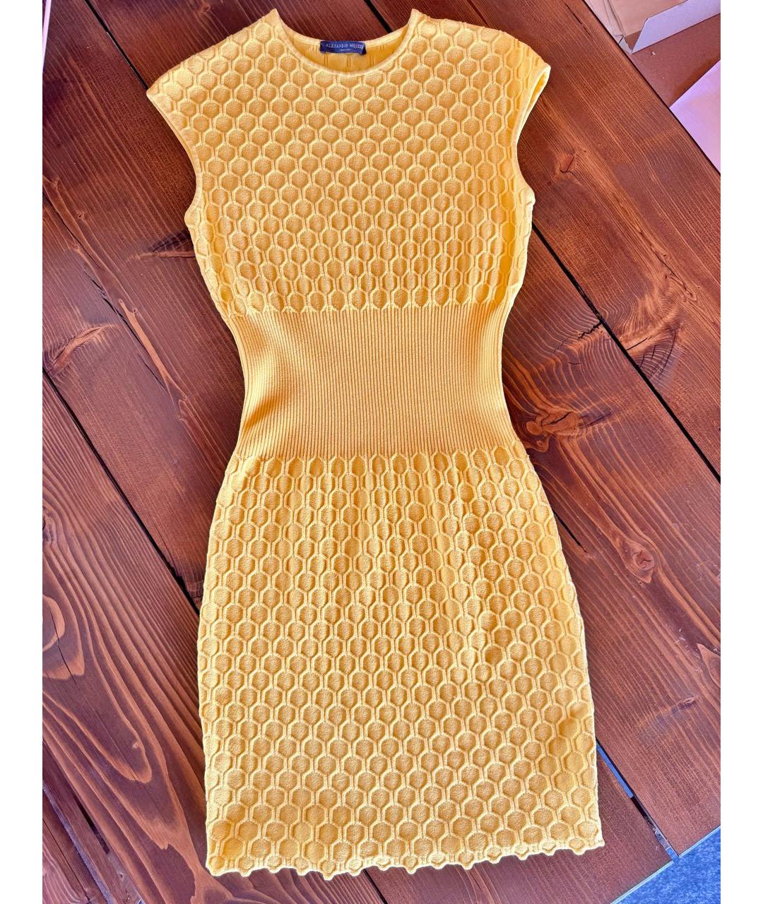ALEXANDER MCQUEEN Желтое повседневное платье, фото 9