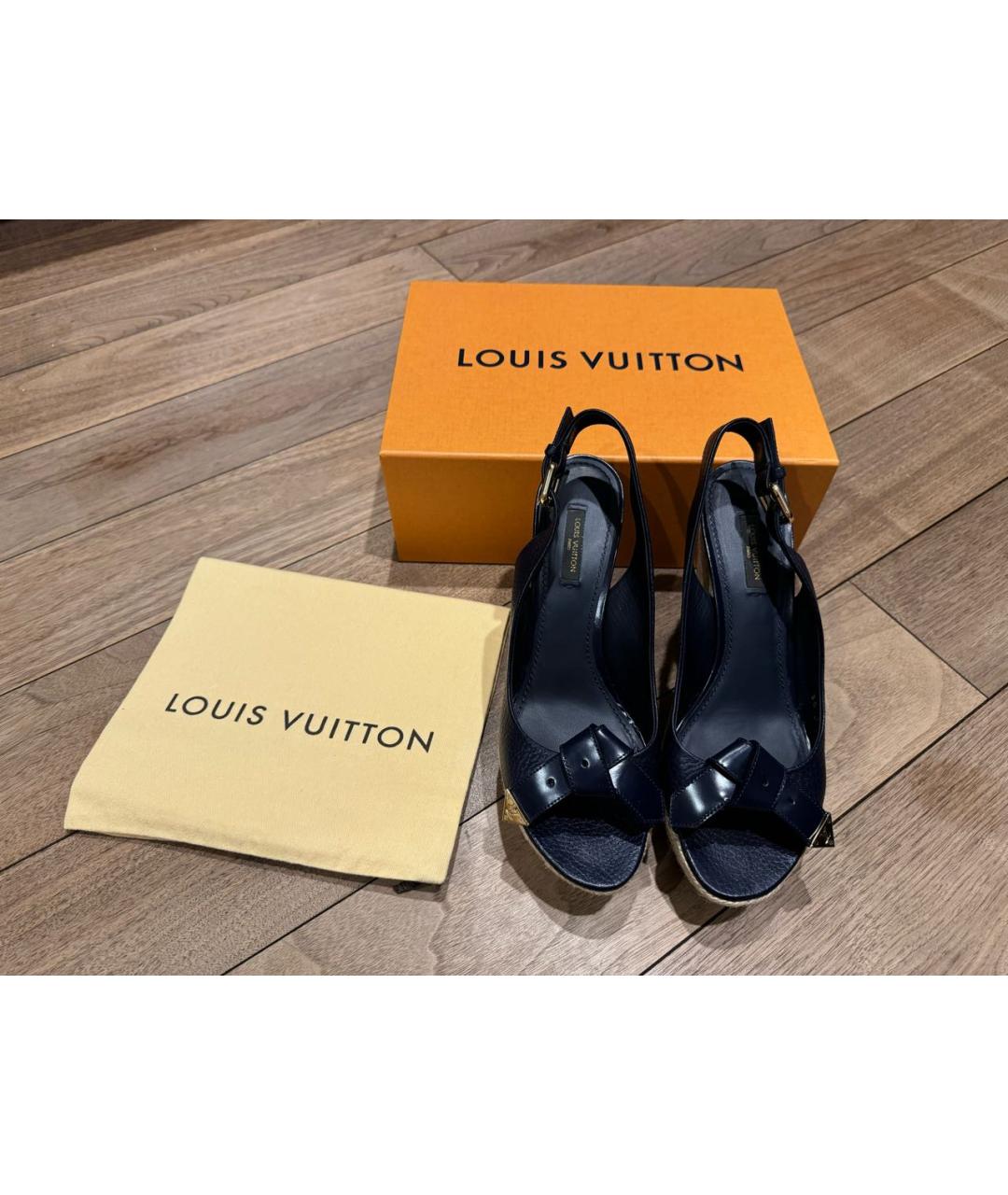 LOUIS VUITTON PRE-OWNED Темно-синие кожаные босоножки, фото 8