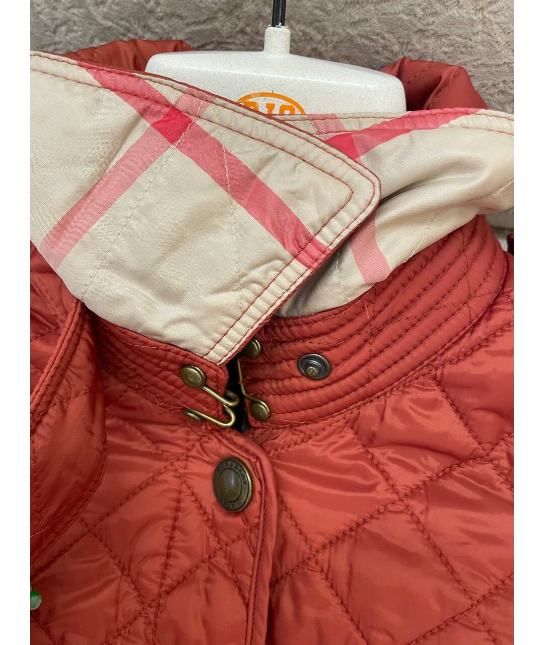 BURBERRY BRIT Оранжевая полиэстеровая куртка, фото 4