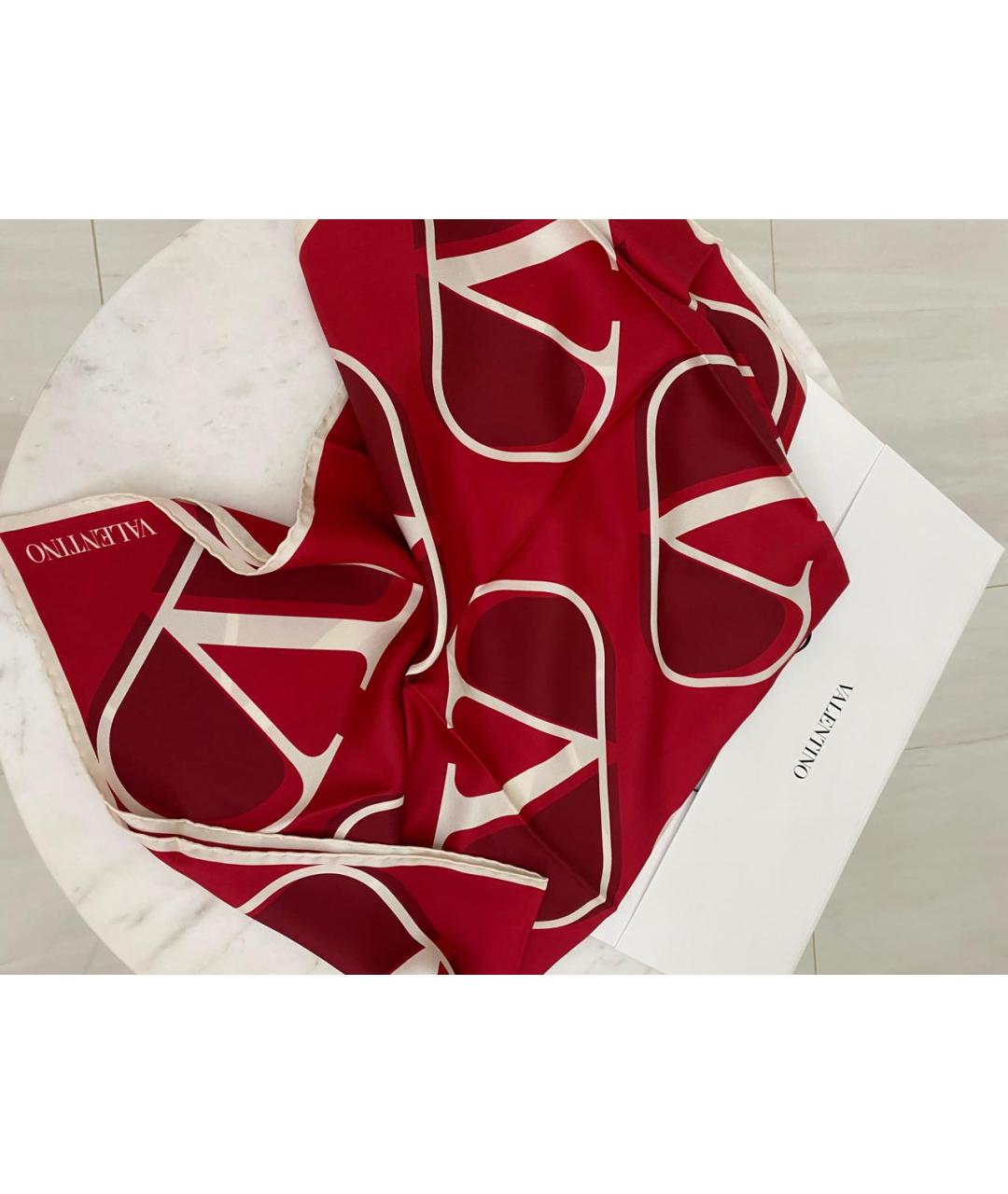 VALENTINO Красный шелковый платок, фото 2
