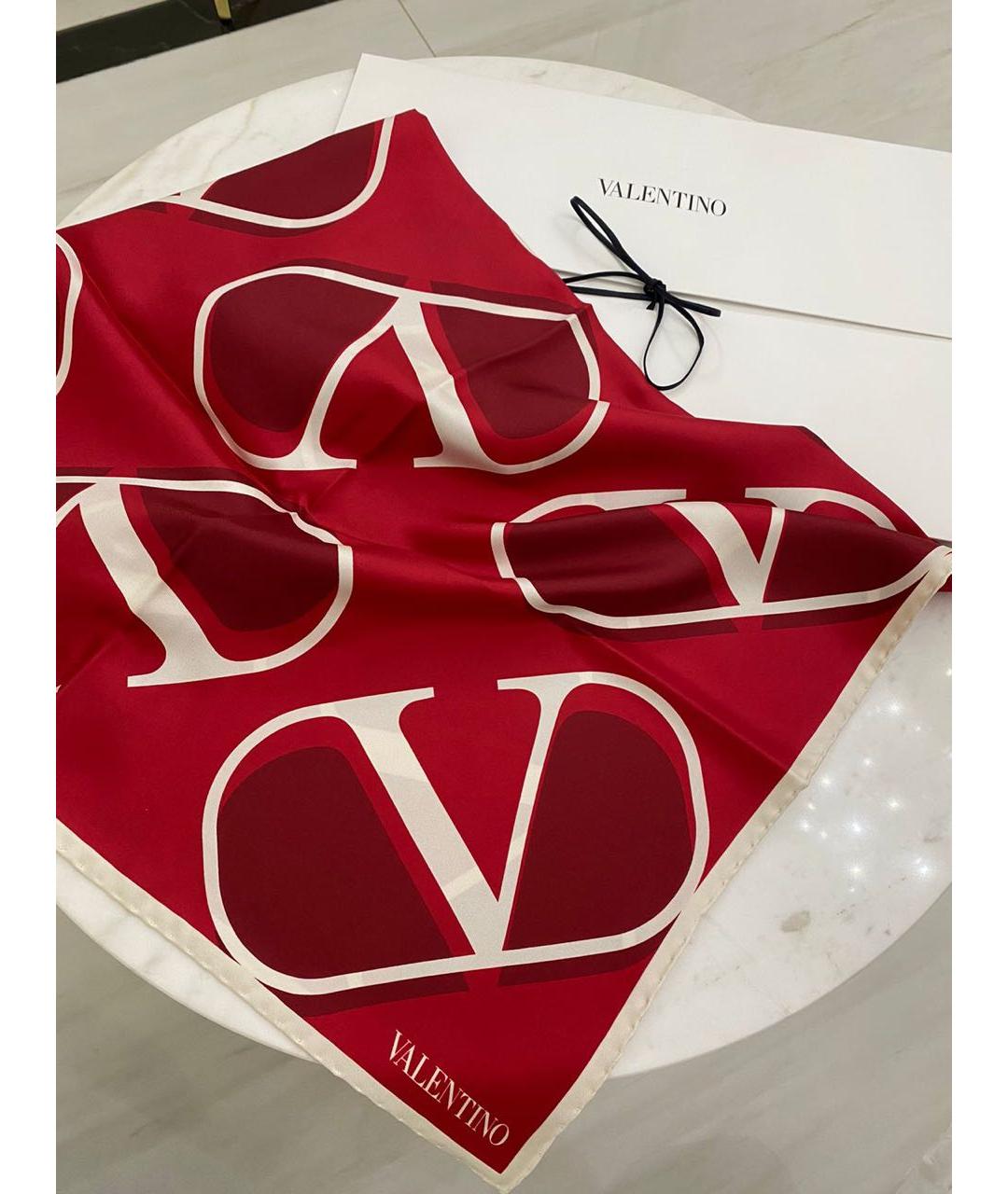 VALENTINO Красный шелковый платок, фото 4