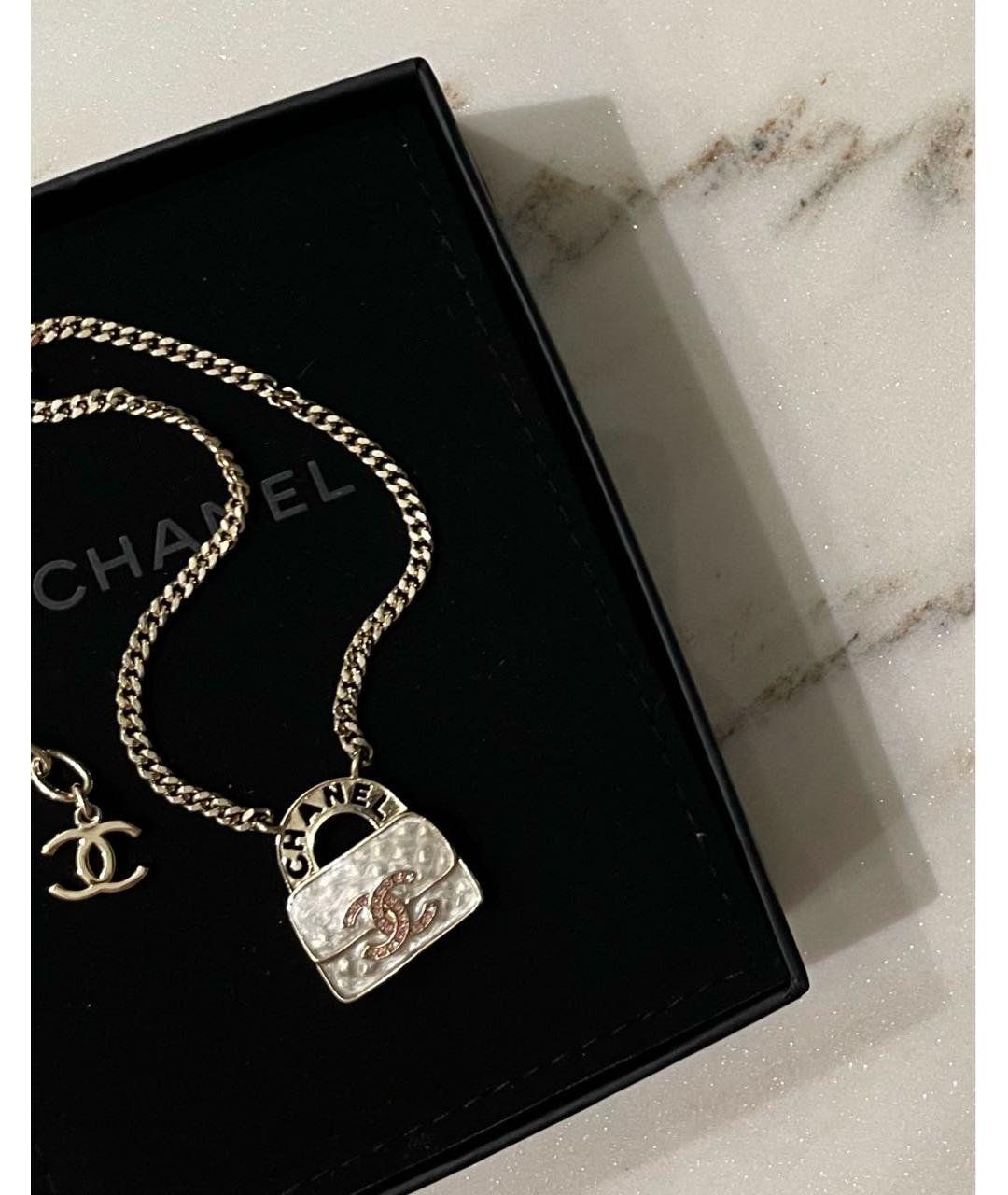 CHANEL Золотая металлическая подвеска, фото 3