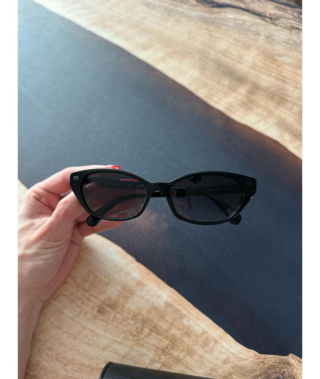 CHANEL PRE-OWNED Черные пластиковые солнцезащитные очки, фото 7