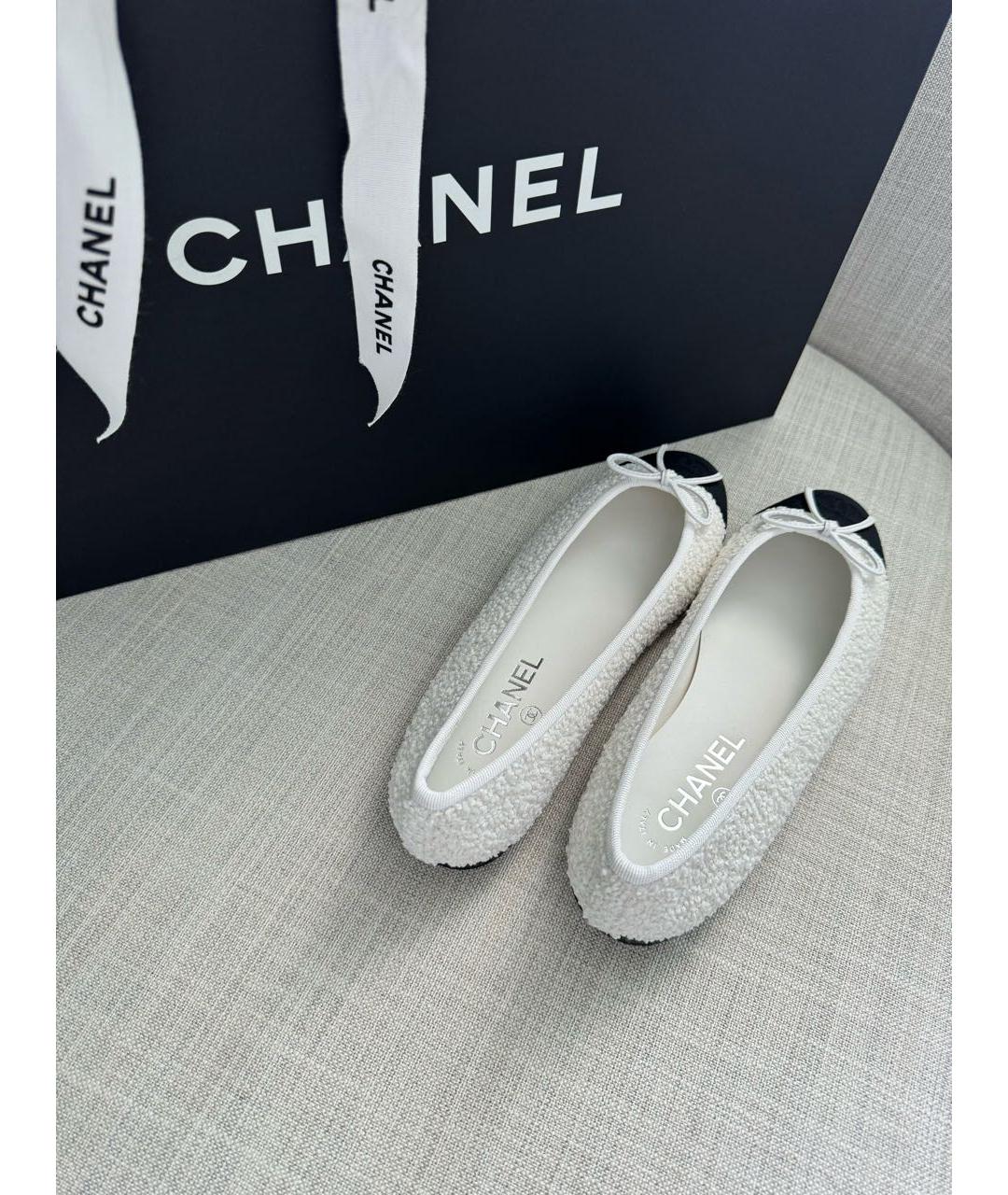 CHANEL Белые текстильные балетки, фото 3