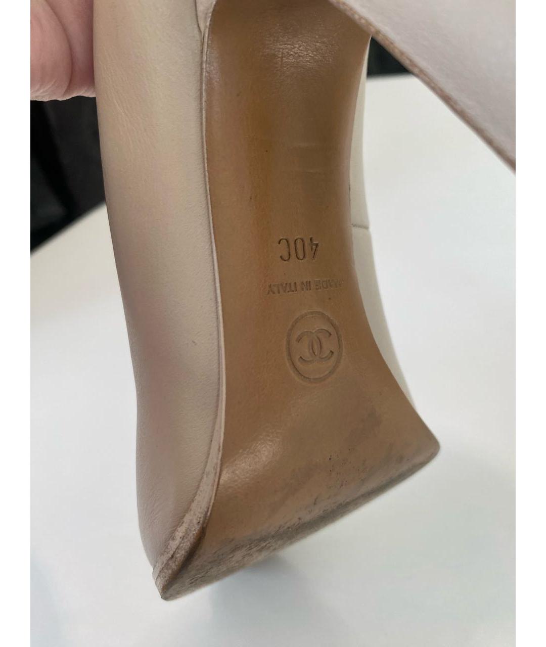 CHANEL PRE-OWNED Бежевые кожаные туфли, фото 8