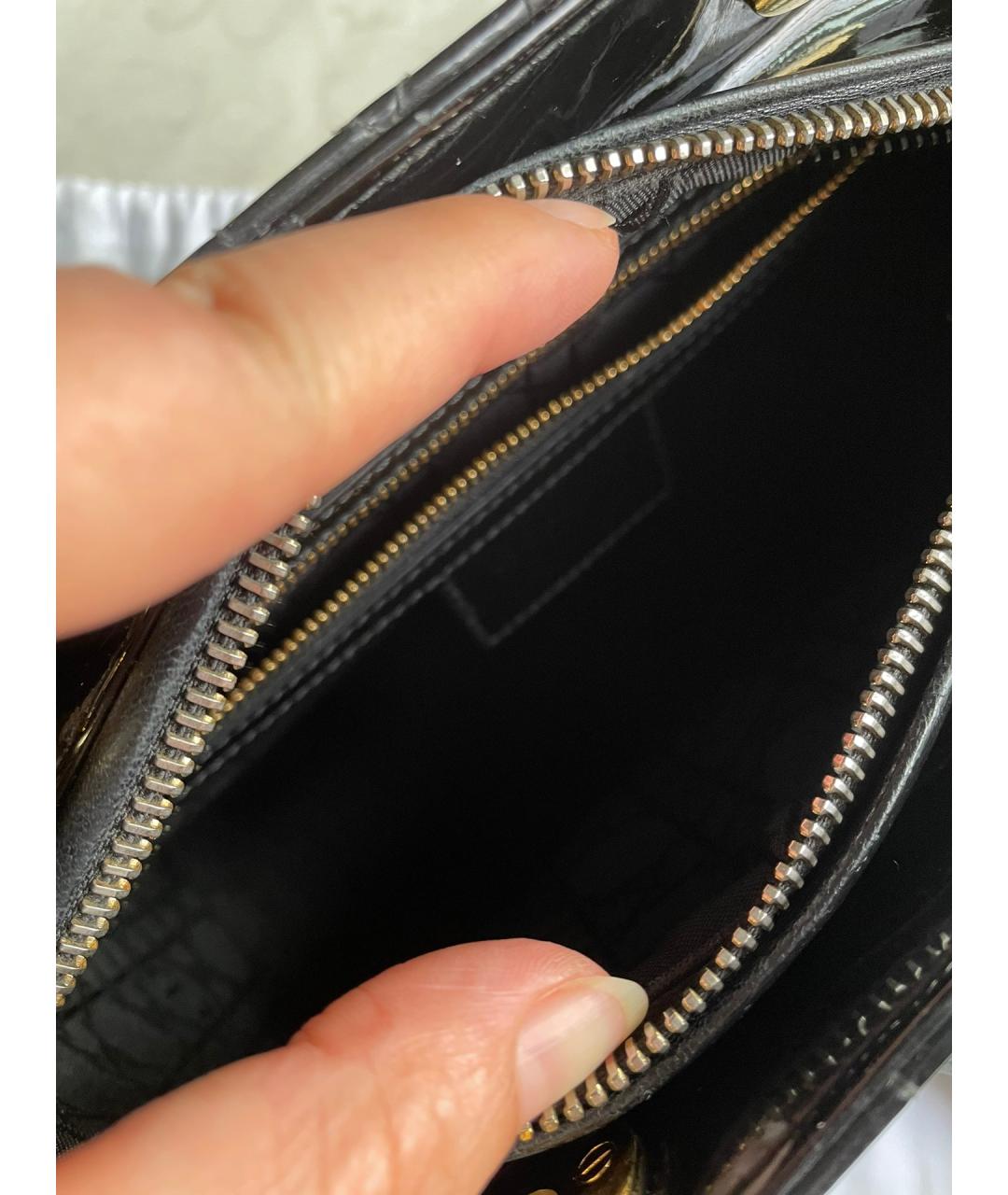 CHRISTIAN DIOR PRE-OWNED Черная сумка с короткими ручками из лакированной кожи, фото 6
