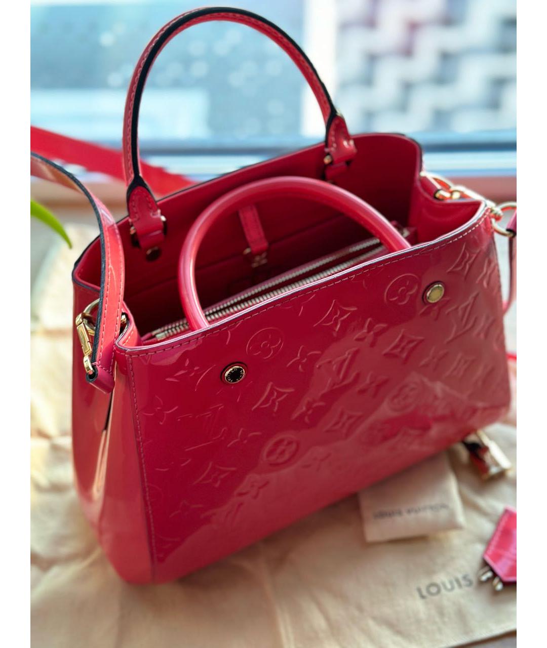 LOUIS VUITTON Коралловая сумка с короткими ручками из лакированной кожи, фото 5
