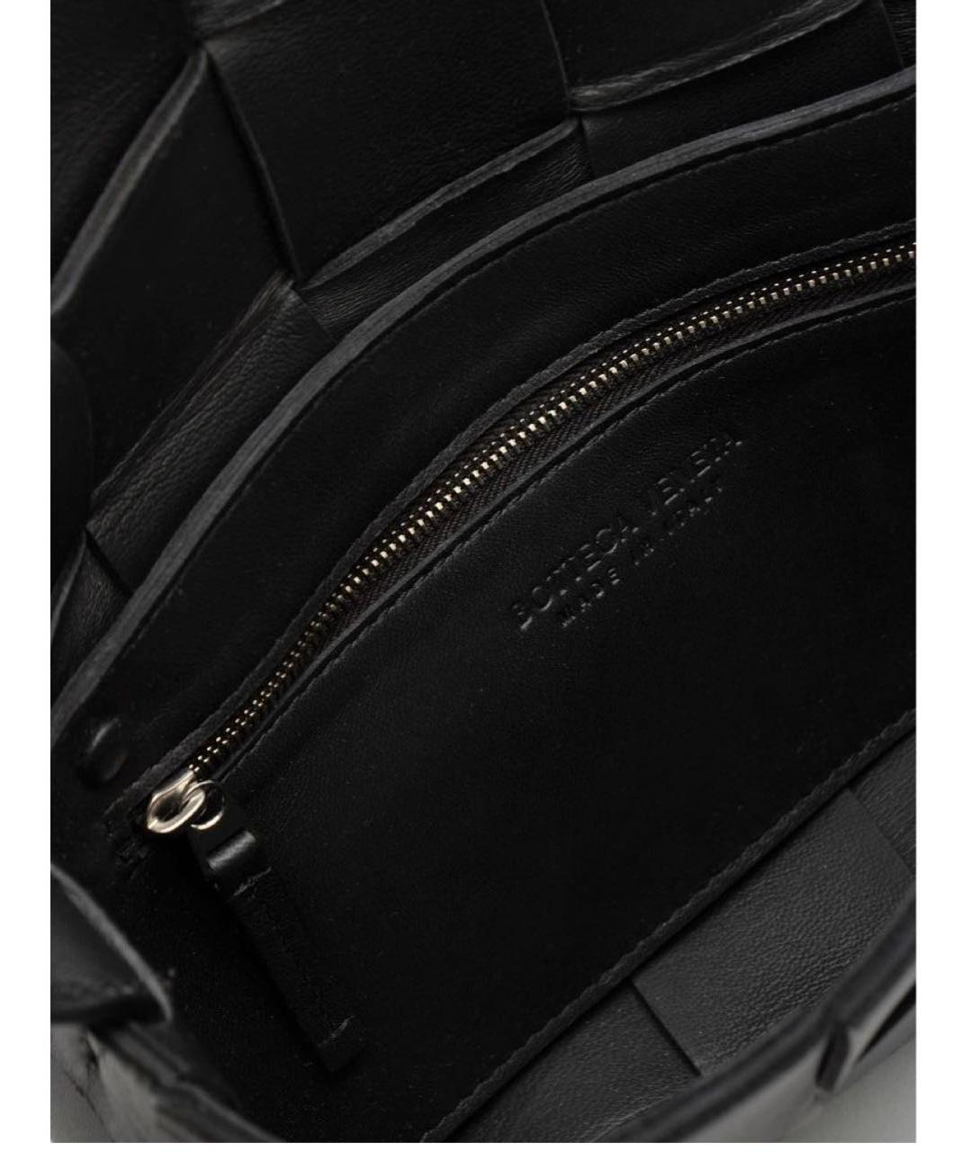 BOTTEGA VENETA Черная кожаная сумка через плечо, фото 4