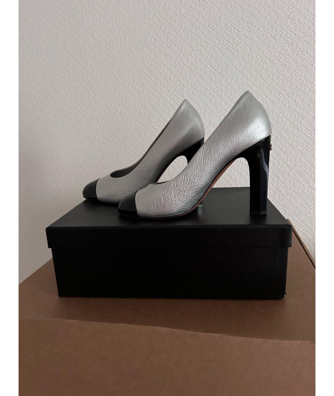 CHANEL Серебряные кожаные туфли, фото 2