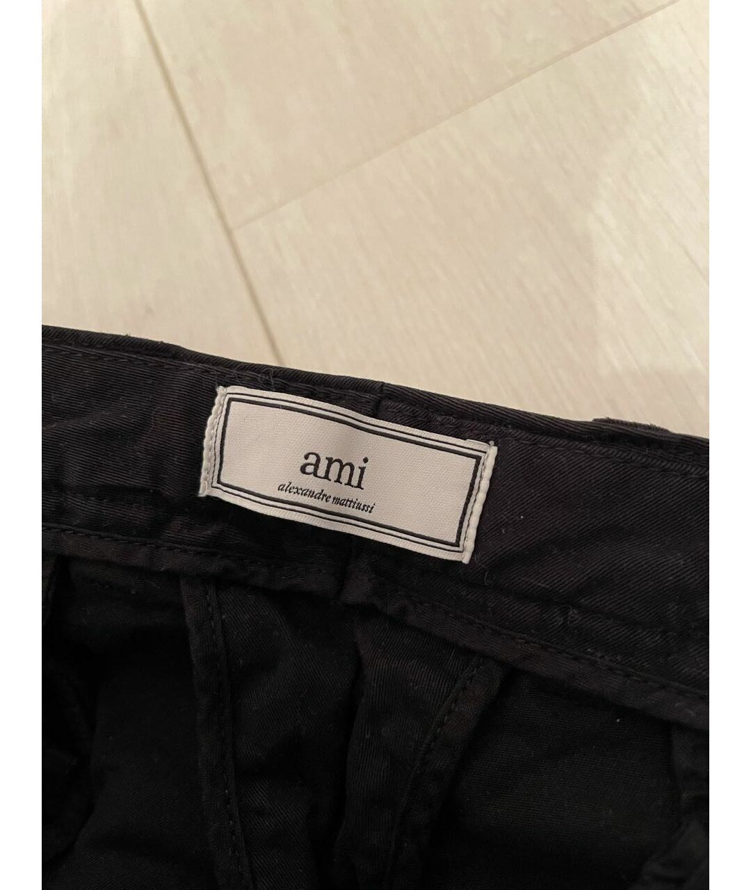 AMI Черные хлопко-эластановые брюки чинос, фото 3