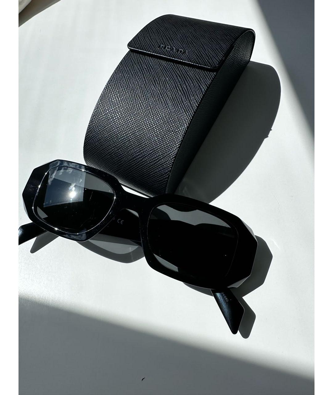 PRADA Черные пластиковые солнцезащитные очки, фото 5
