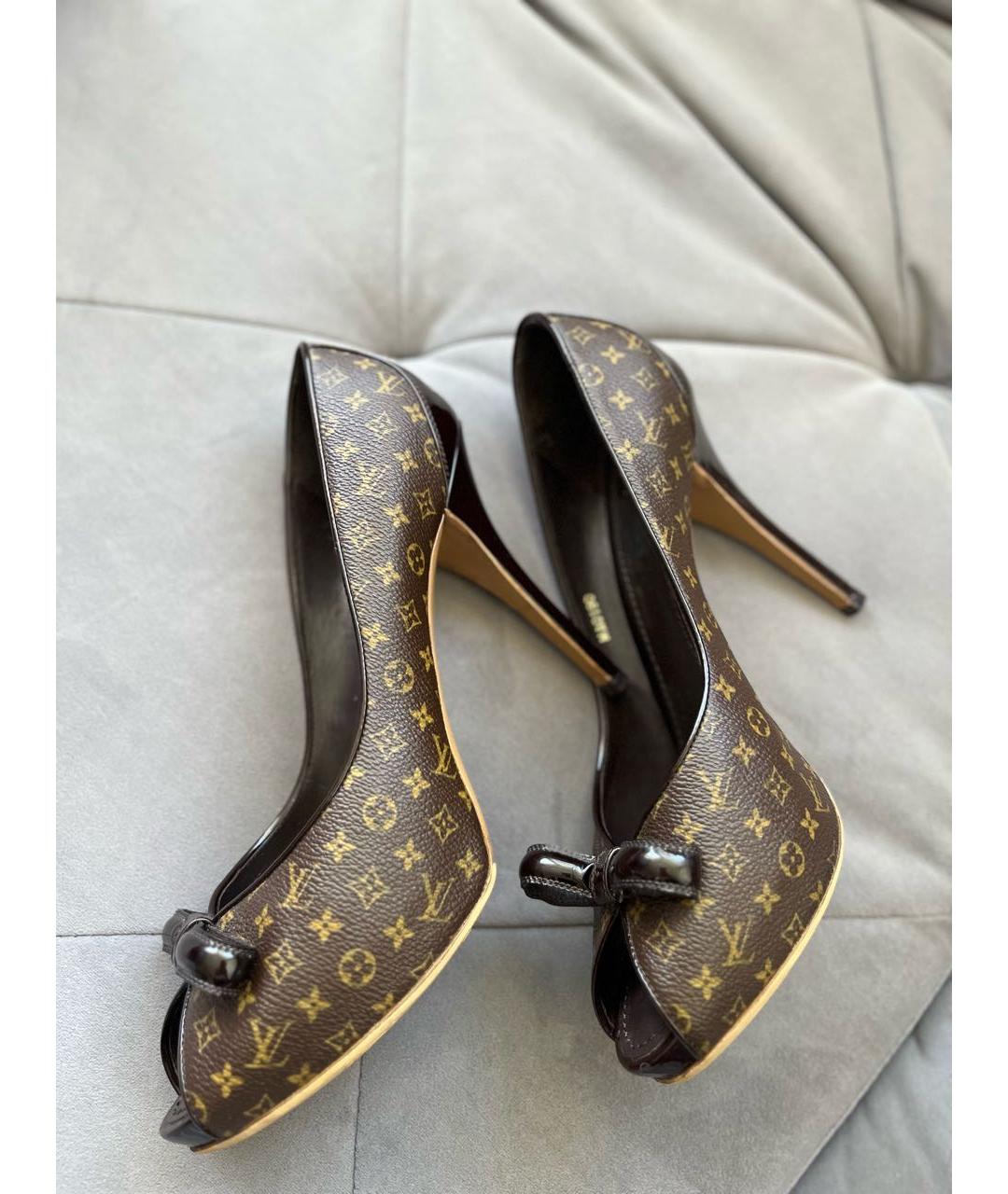 LOUIS VUITTON PRE-OWNED Коричневые кожаные туфли, фото 6