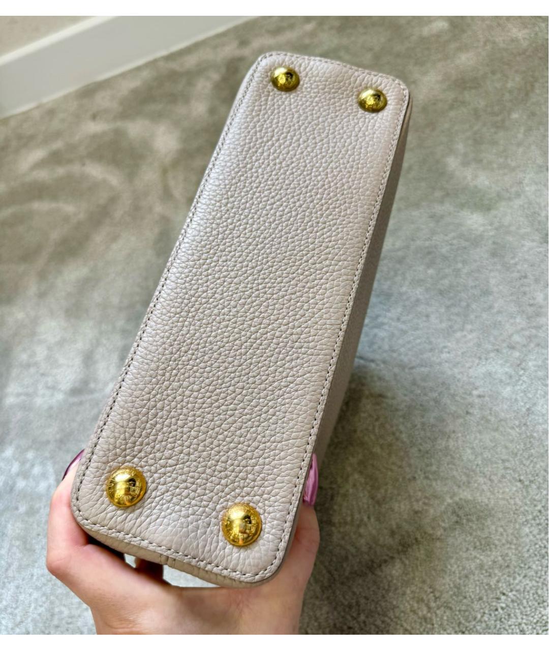 LOUIS VUITTON Бежевая кожаная сумка с короткими ручками, фото 5