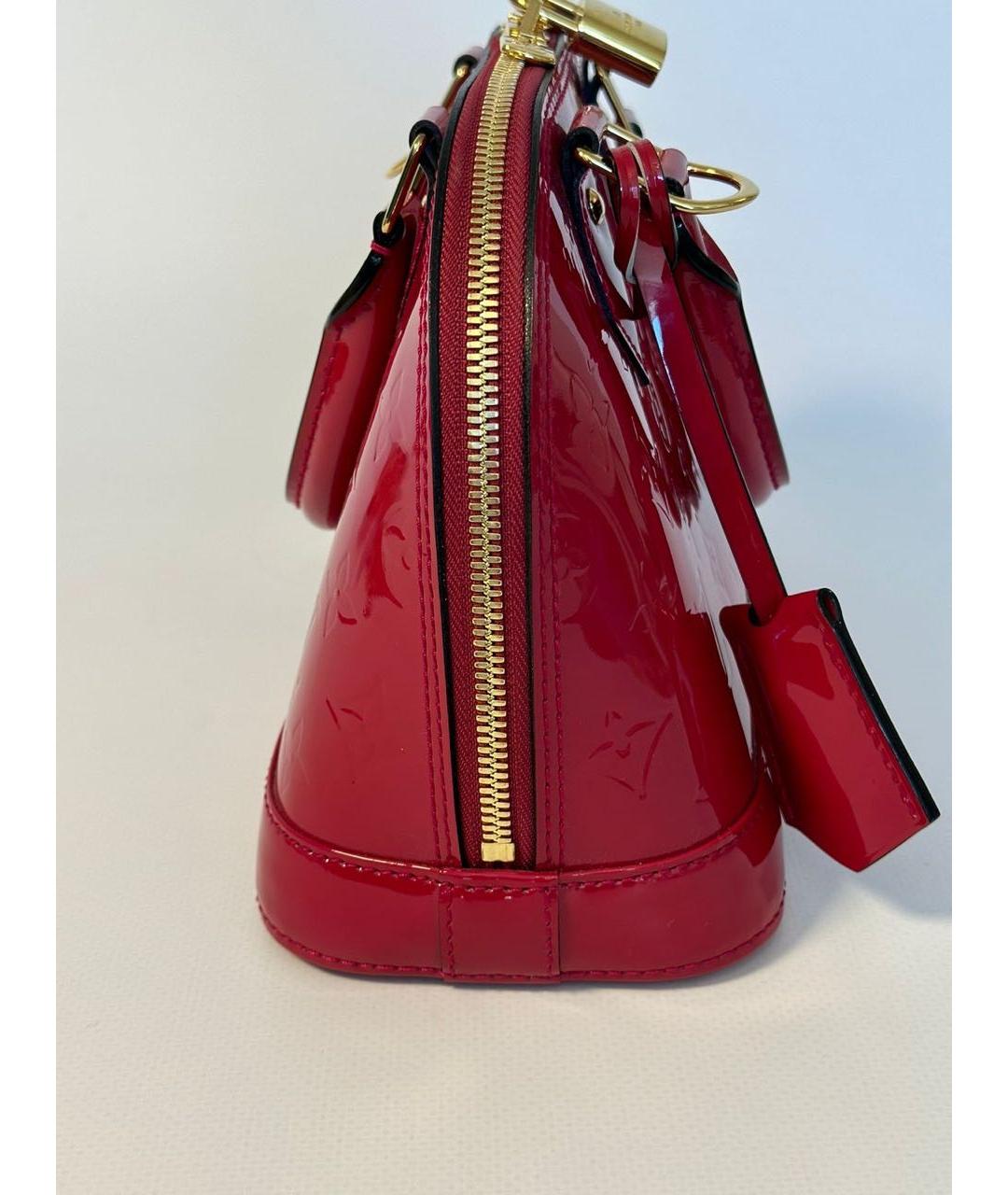 LOUIS VUITTON PRE-OWNED Красная сумка через плечо из лакированной кожи, фото 2