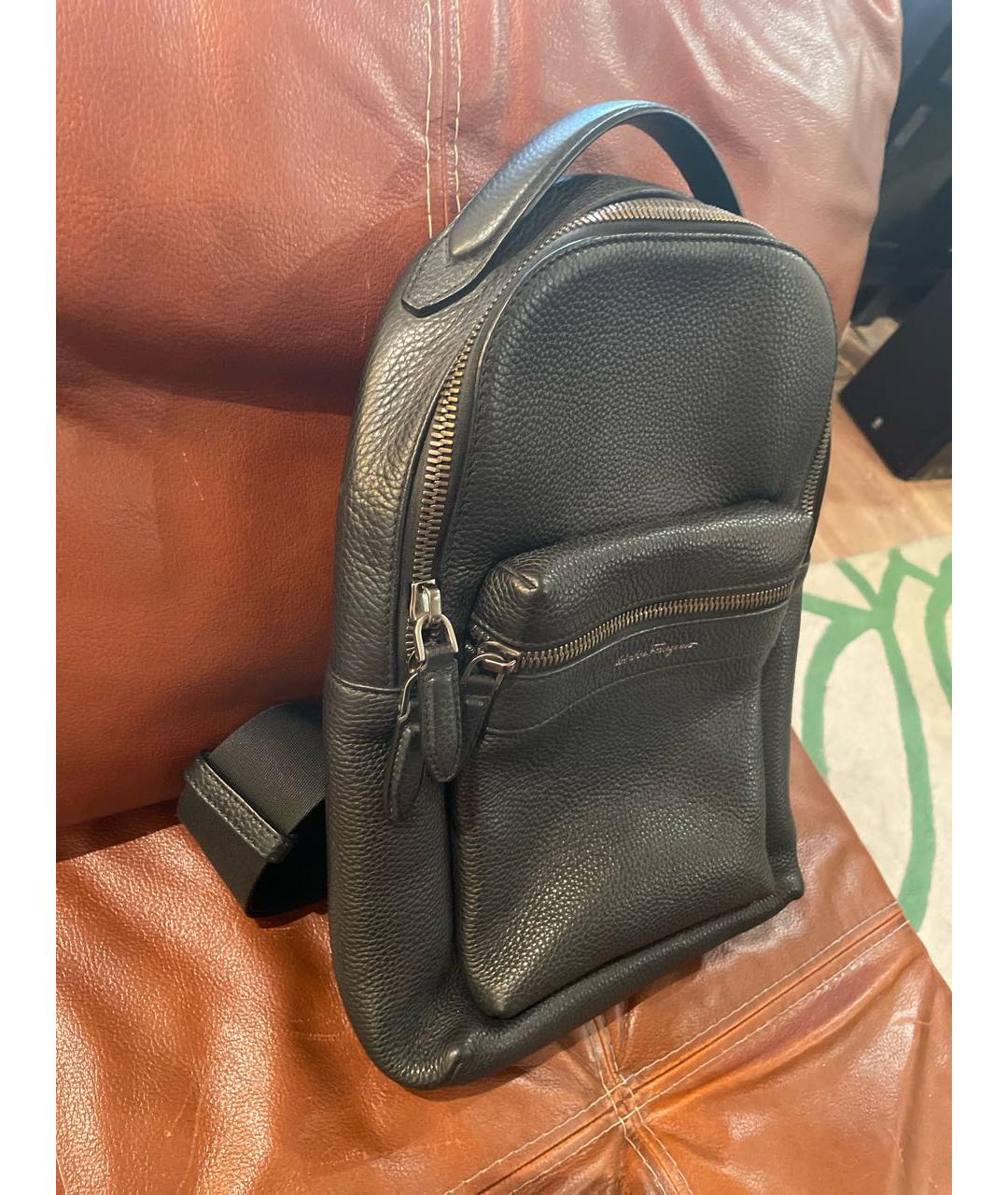 SALVATORE FERRAGAMO Черный кожаный рюкзак, фото 2