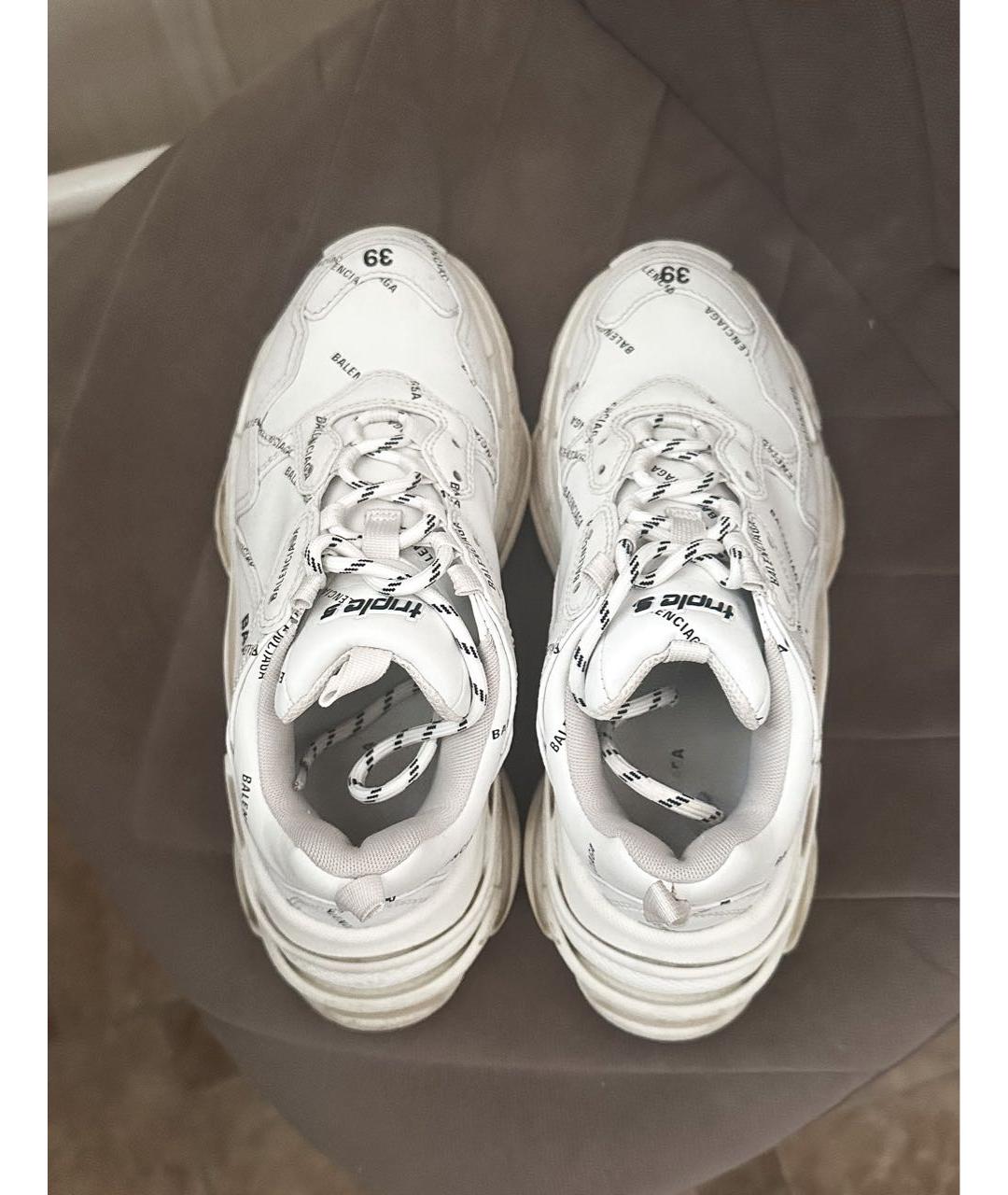 BALENCIAGA Белые кожаные кроссовки, фото 3