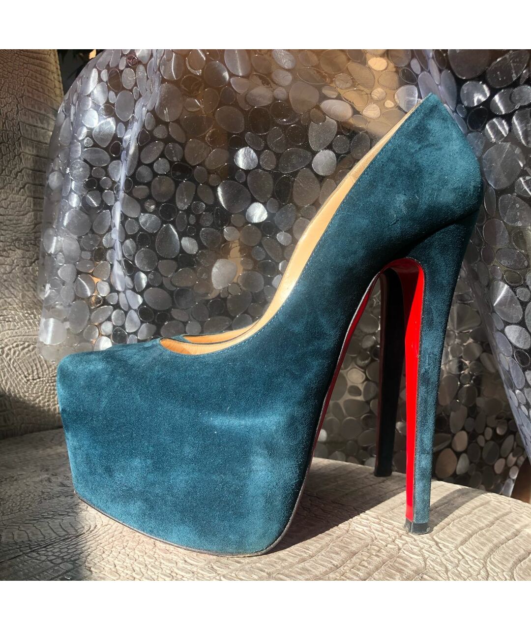 CHRISTIAN LOUBOUTIN Синие замшевые туфли, фото 3