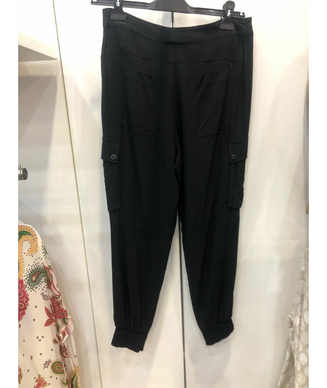 TWIN-SET Черные вискозные прямые брюки, фото 2