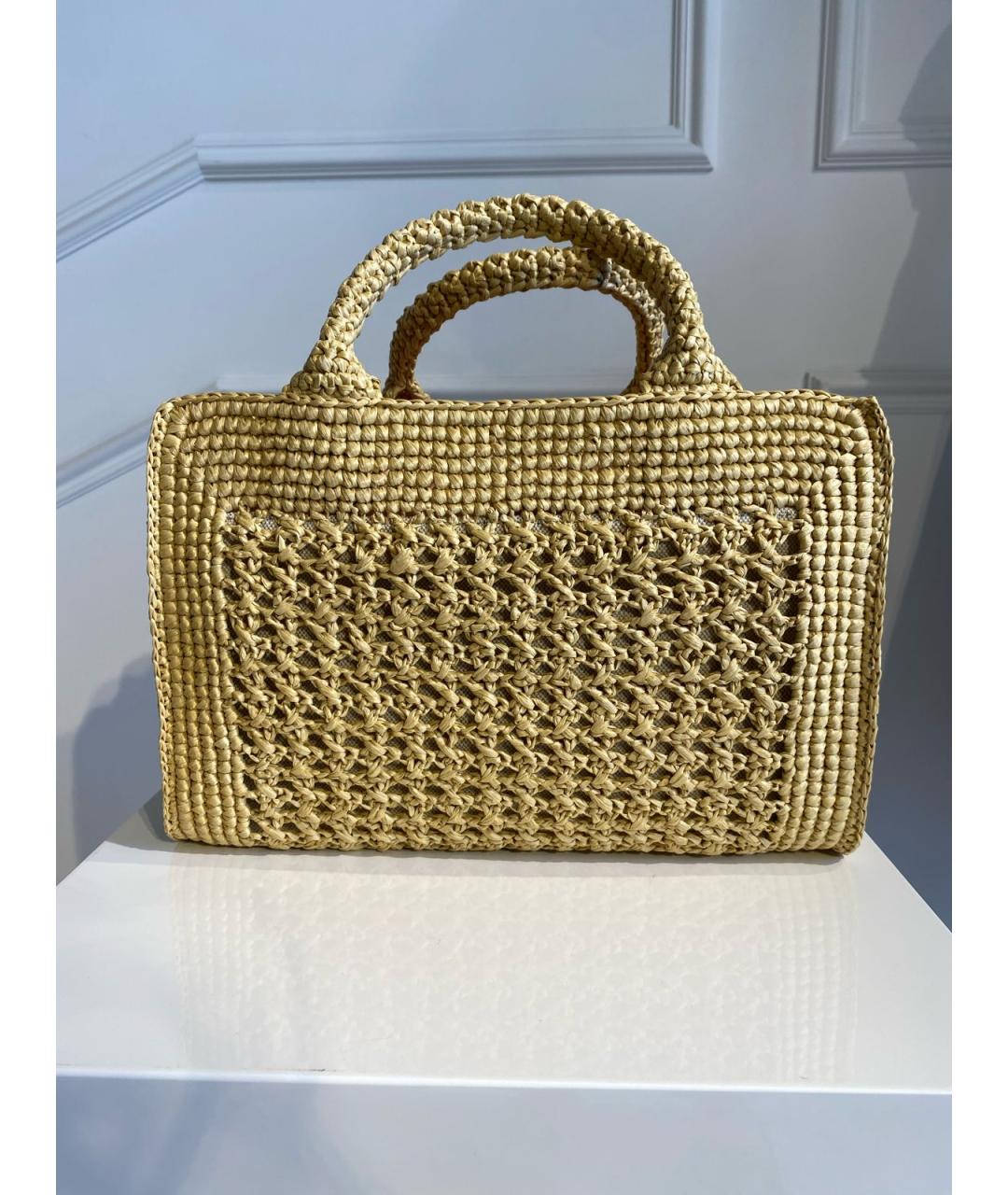 MIU MIU Бежевая пелетеная сумка с короткими ручками, фото 2