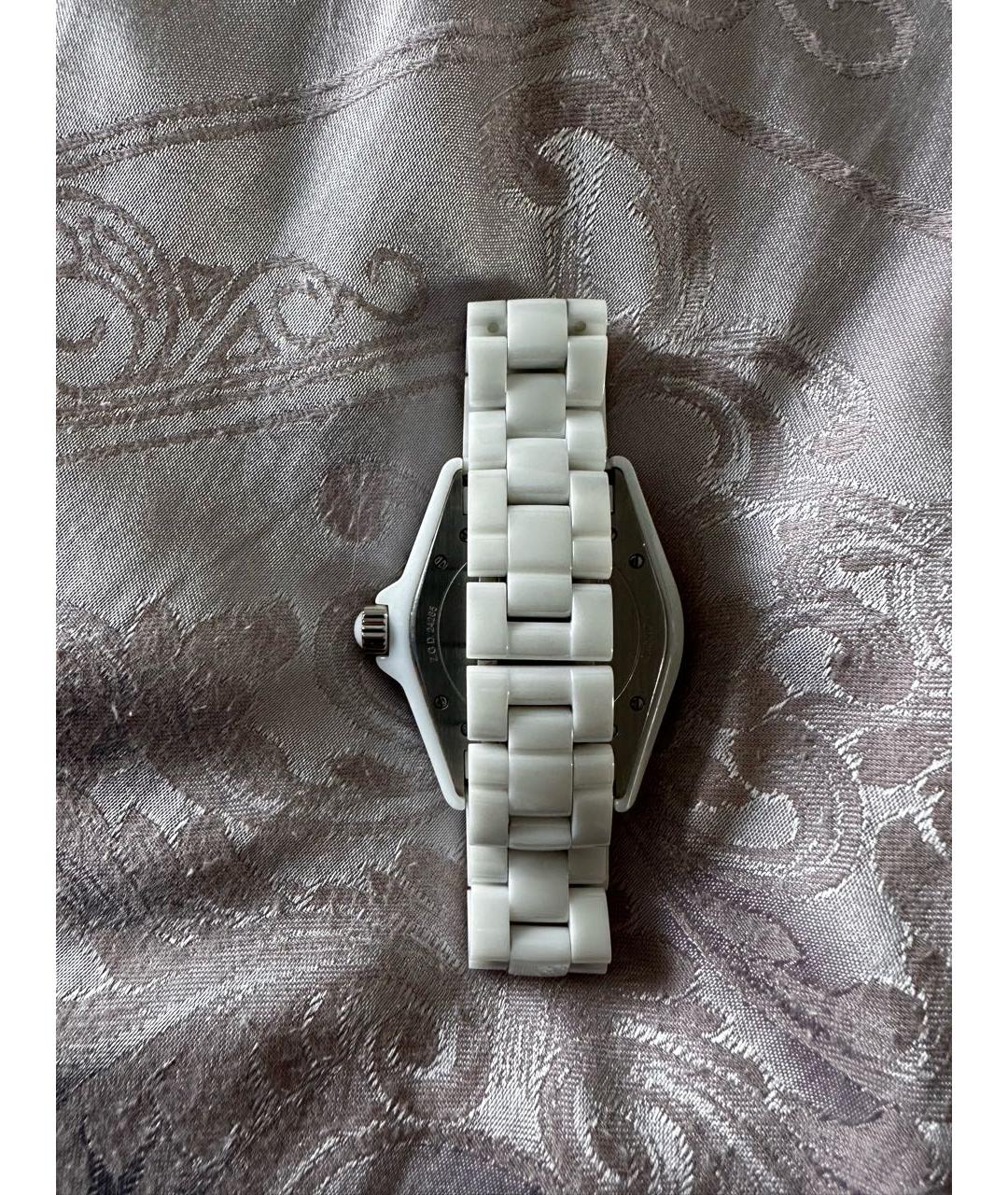 CHANEL PRE-OWNED Белые стальные часы, фото 3