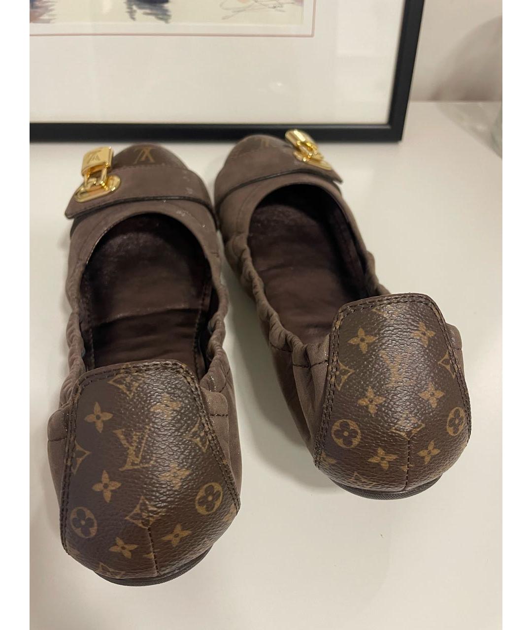 LOUIS VUITTON Коричневые замшевые балетки, фото 4