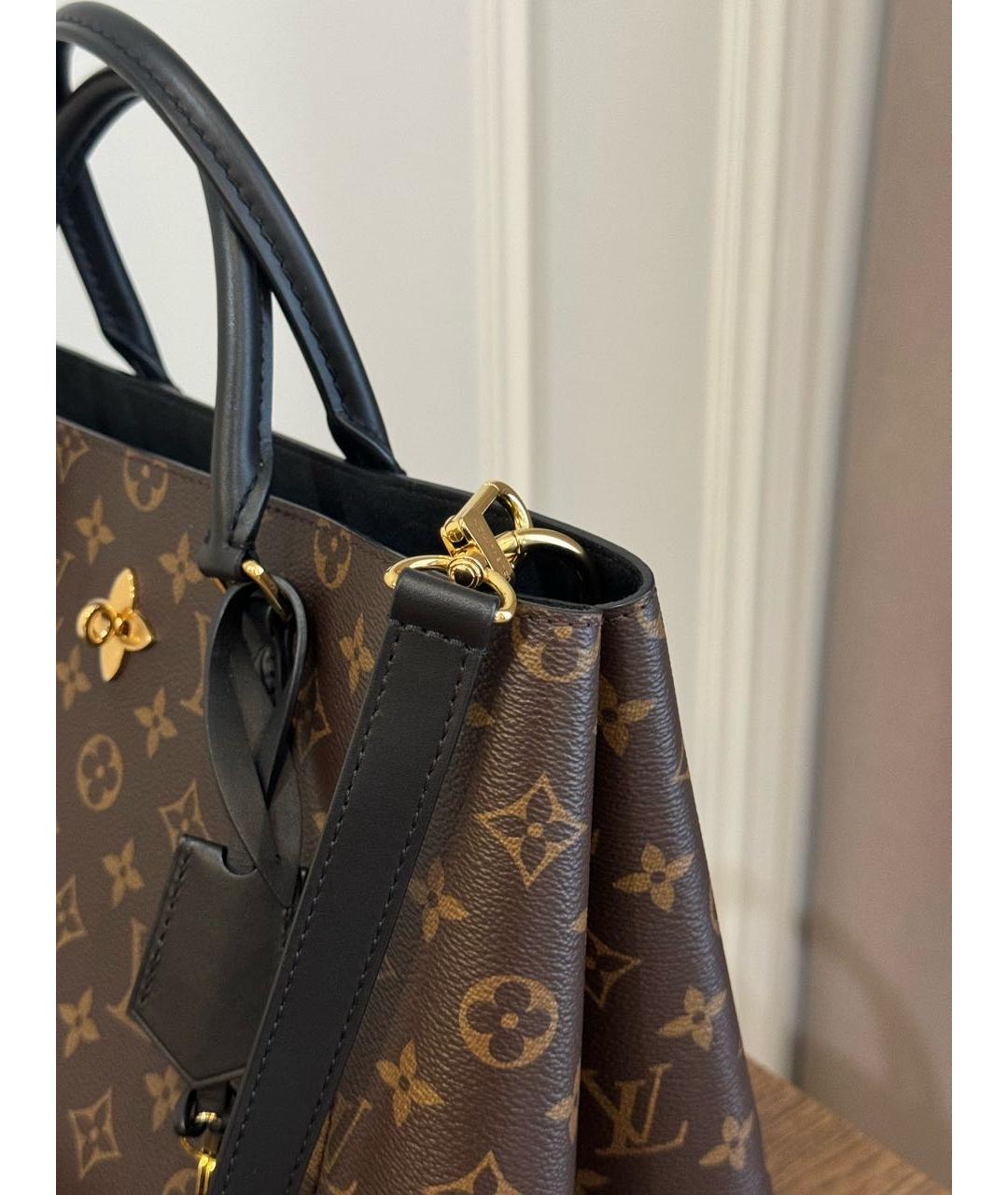 LOUIS VUITTON Коричневая сумка с короткими ручками, фото 5