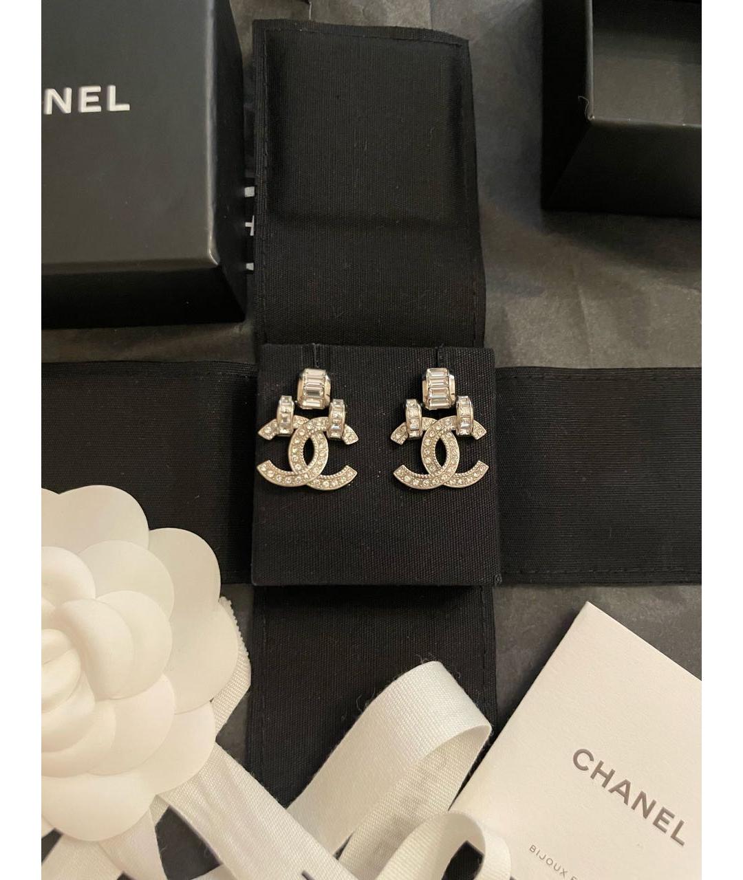 CHANEL PRE-OWNED Серебряные металлические серьги, фото 3