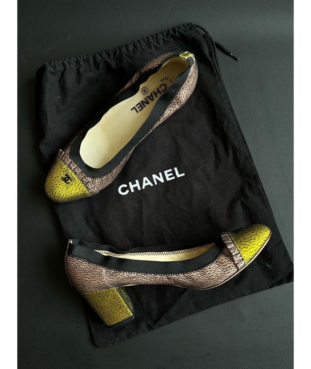 CHANEL PRE-OWNED Золотые кожаные туфли, фото 8