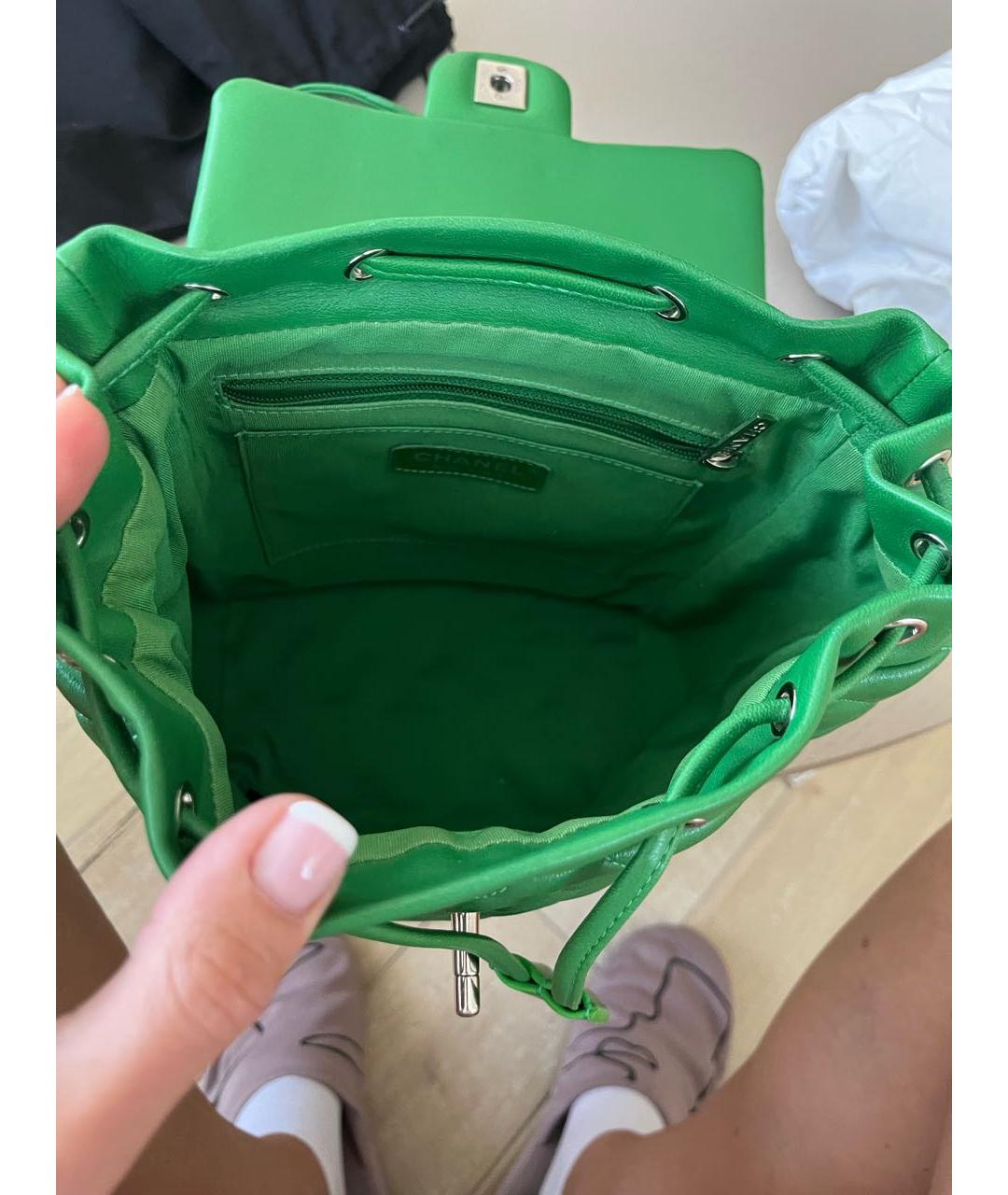CHANEL PRE-OWNED Зеленый кожаный рюкзак, фото 4