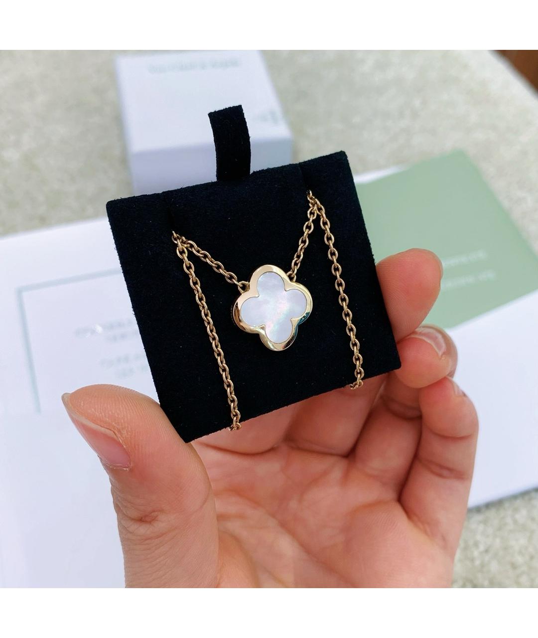 VAN CLEEF & ARPELS Золотое колье из желтого золота, фото 3