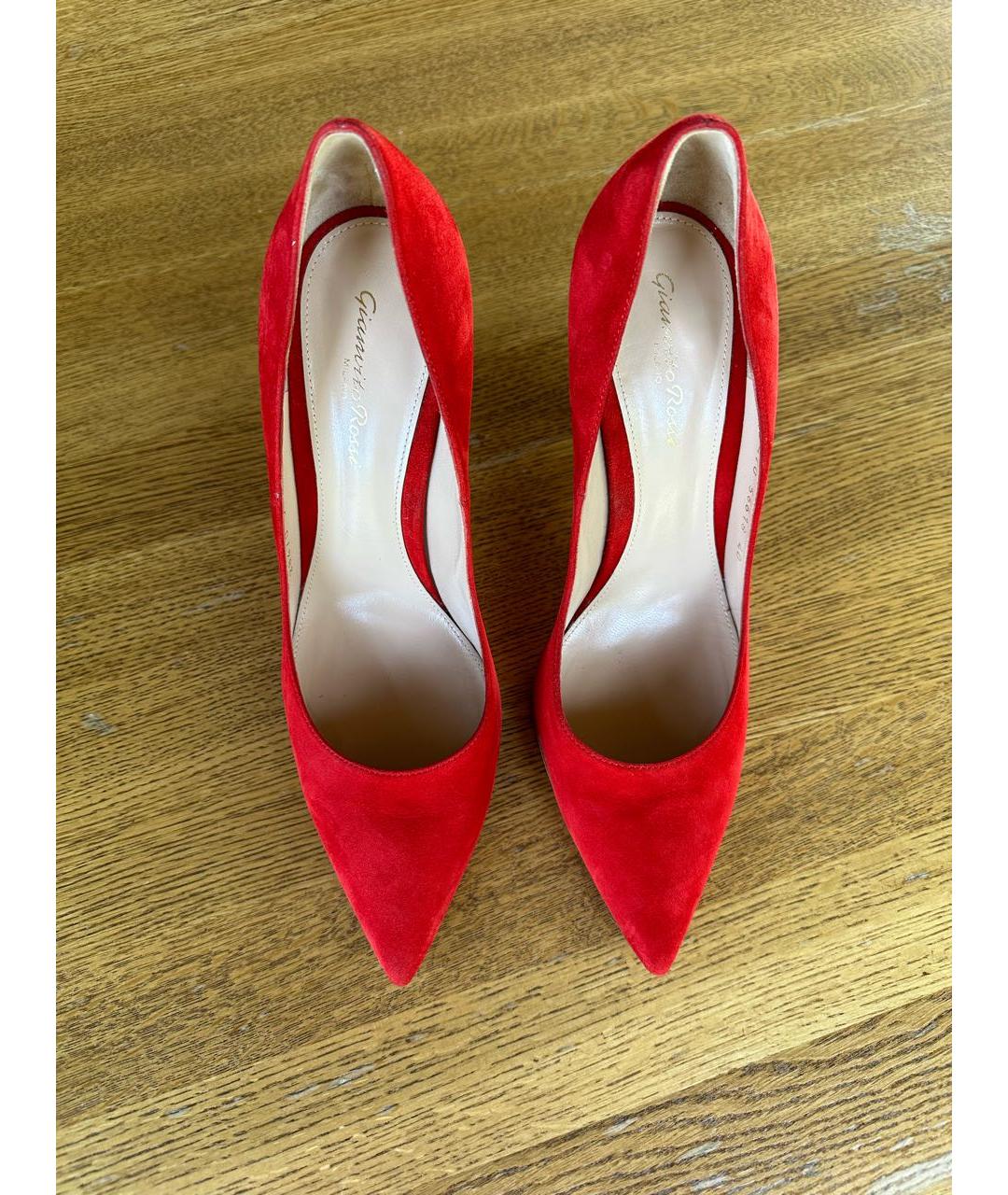 GIANVITO ROSSI Красные замшевые туфли, фото 3