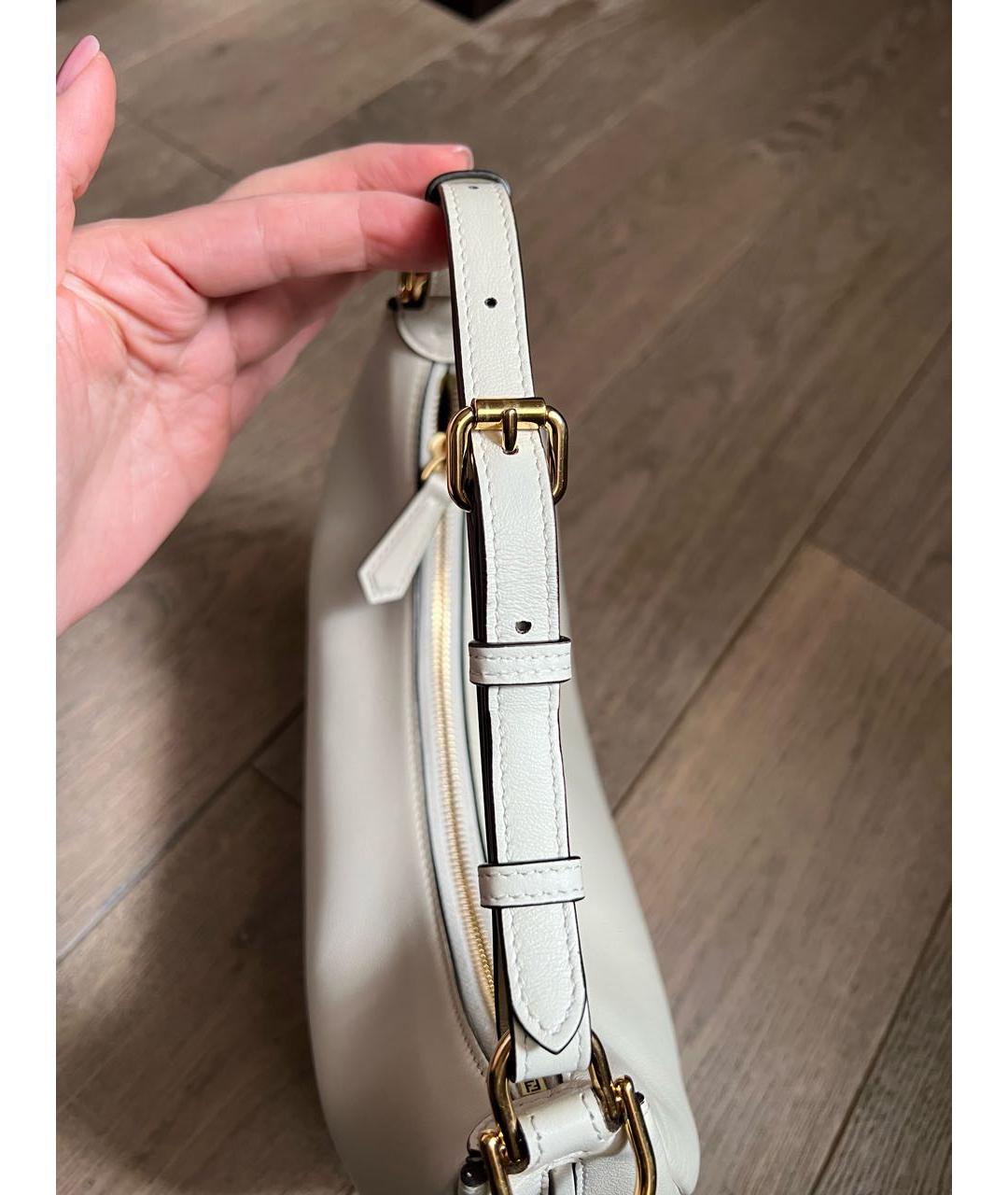 FENDI Белая кожаная сумка с короткими ручками, фото 4