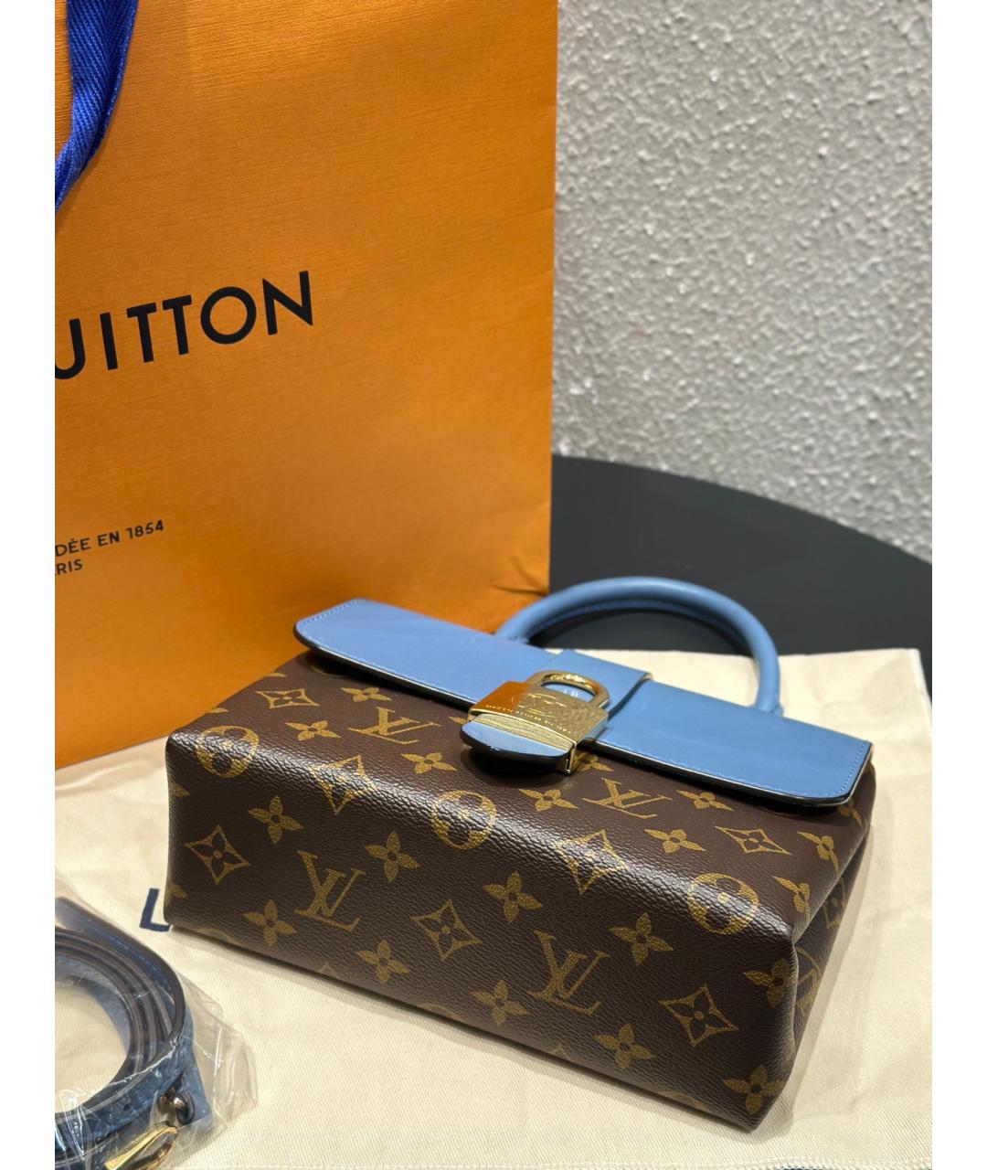 LOUIS VUITTON Голубая сумка через плечо из искусственной кожи, фото 7