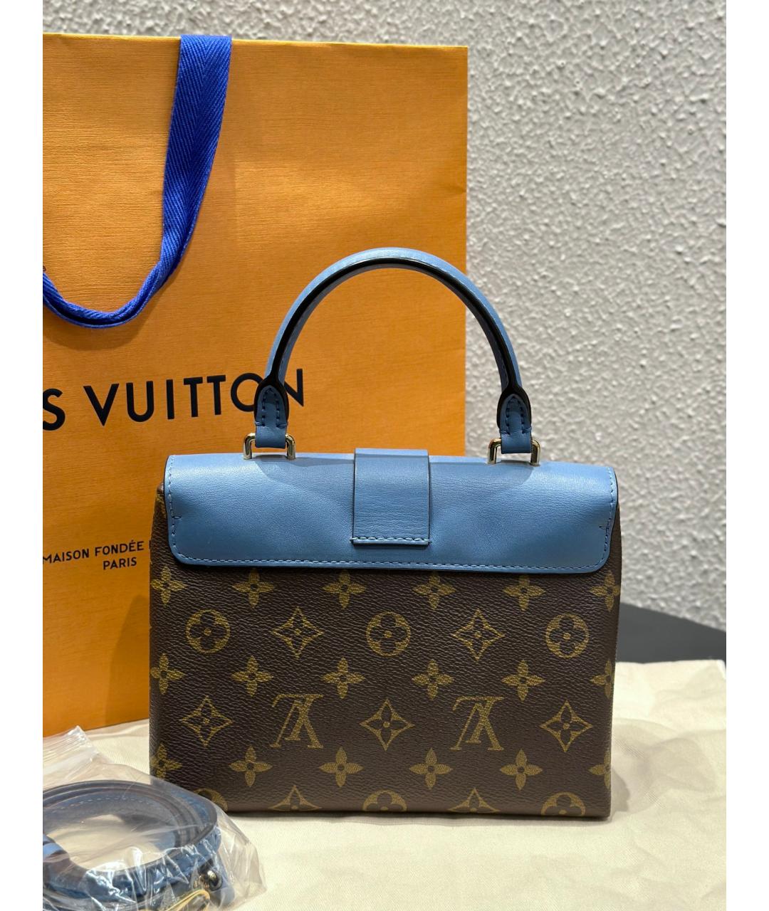 LOUIS VUITTON Голубая сумка через плечо из искусственной кожи, фото 6