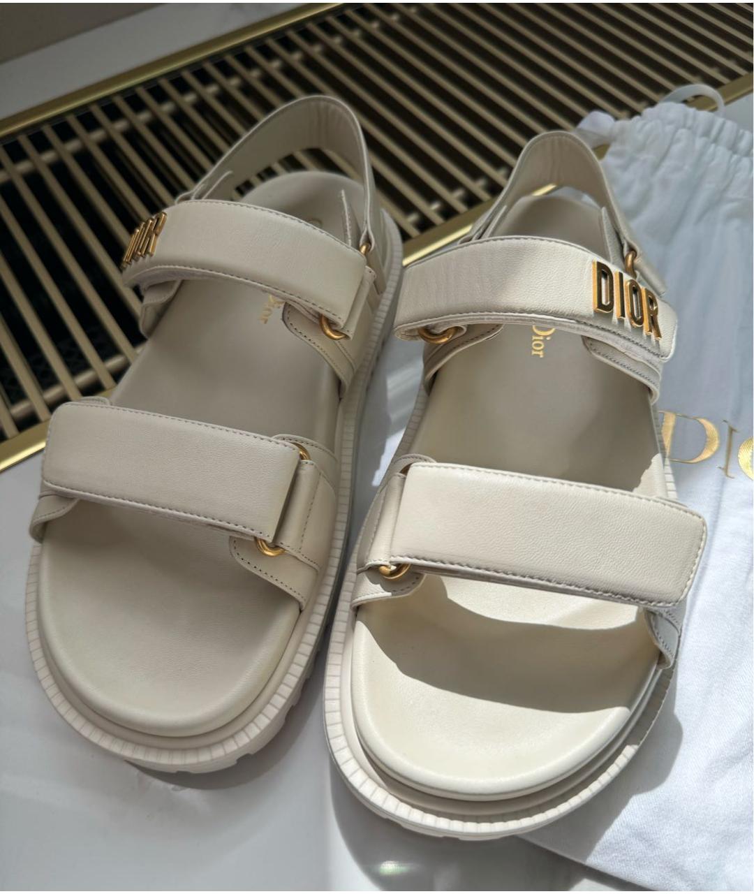 CHRISTIAN DIOR Бежевые кожаные сандалии, фото 2