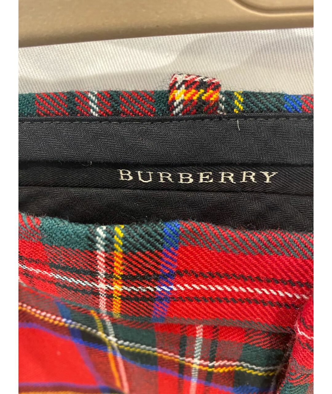 BURBERRY Красные шерстяные классические брюки, фото 3