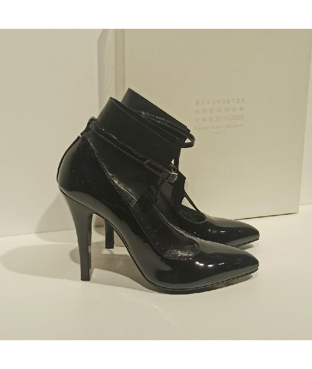 MAISON MARGIELA Черные туфли из лакированной кожи, фото 4