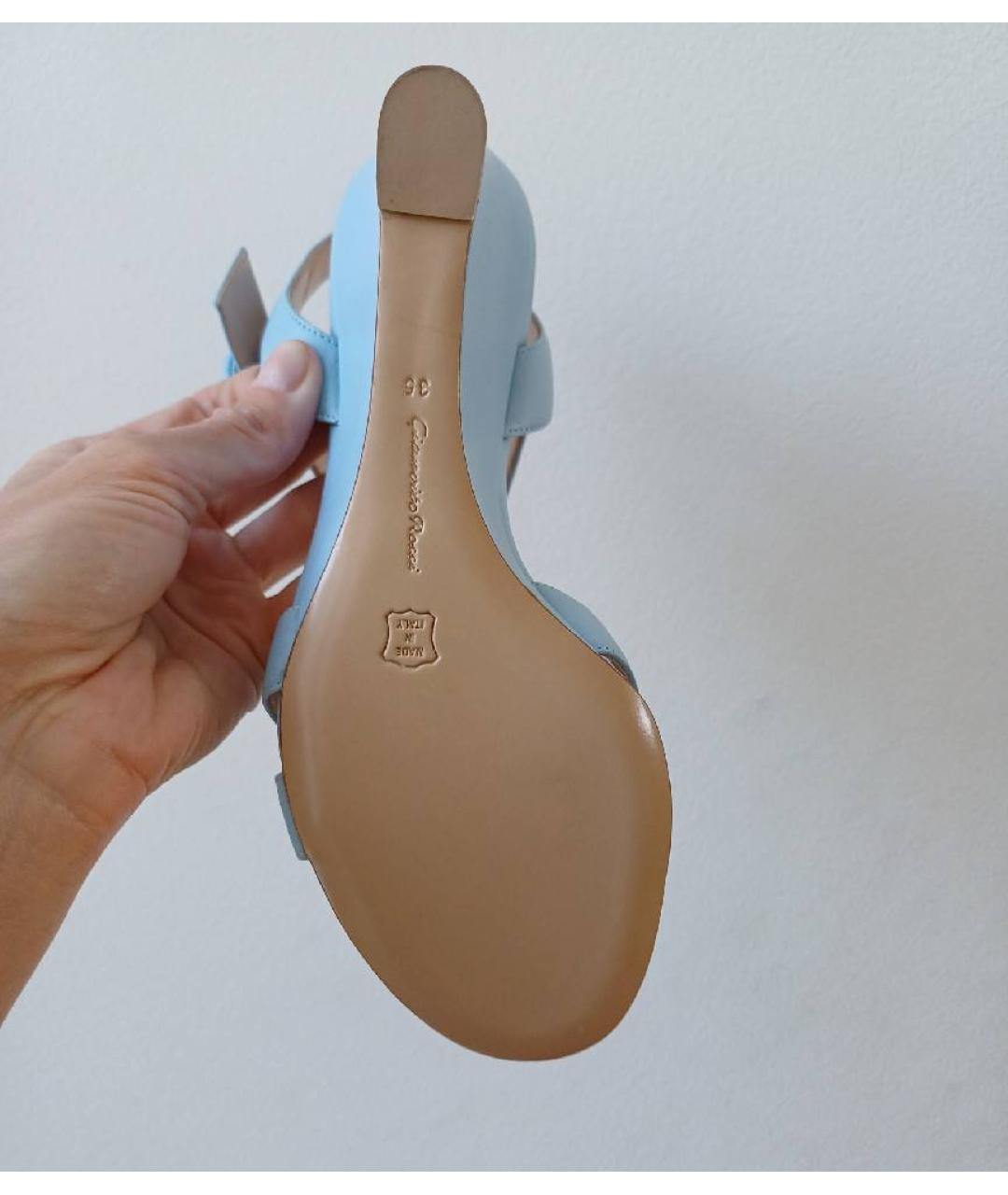 GIANVITO ROSSI Голубые кожаные босоножки, фото 5
