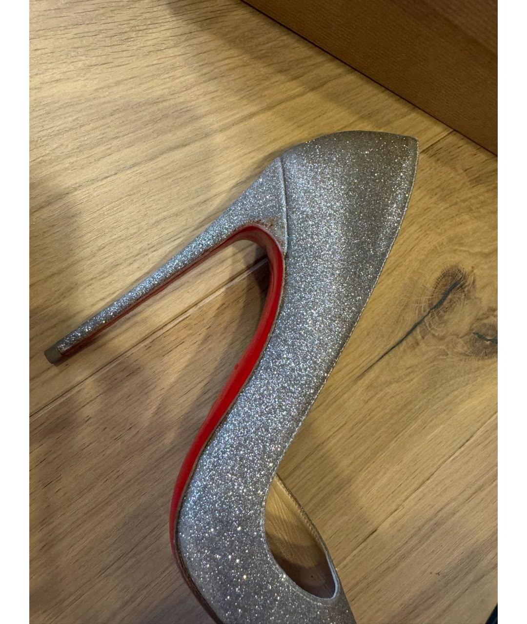 CHRISTIAN LOUBOUTIN Серебряные туфли, фото 5