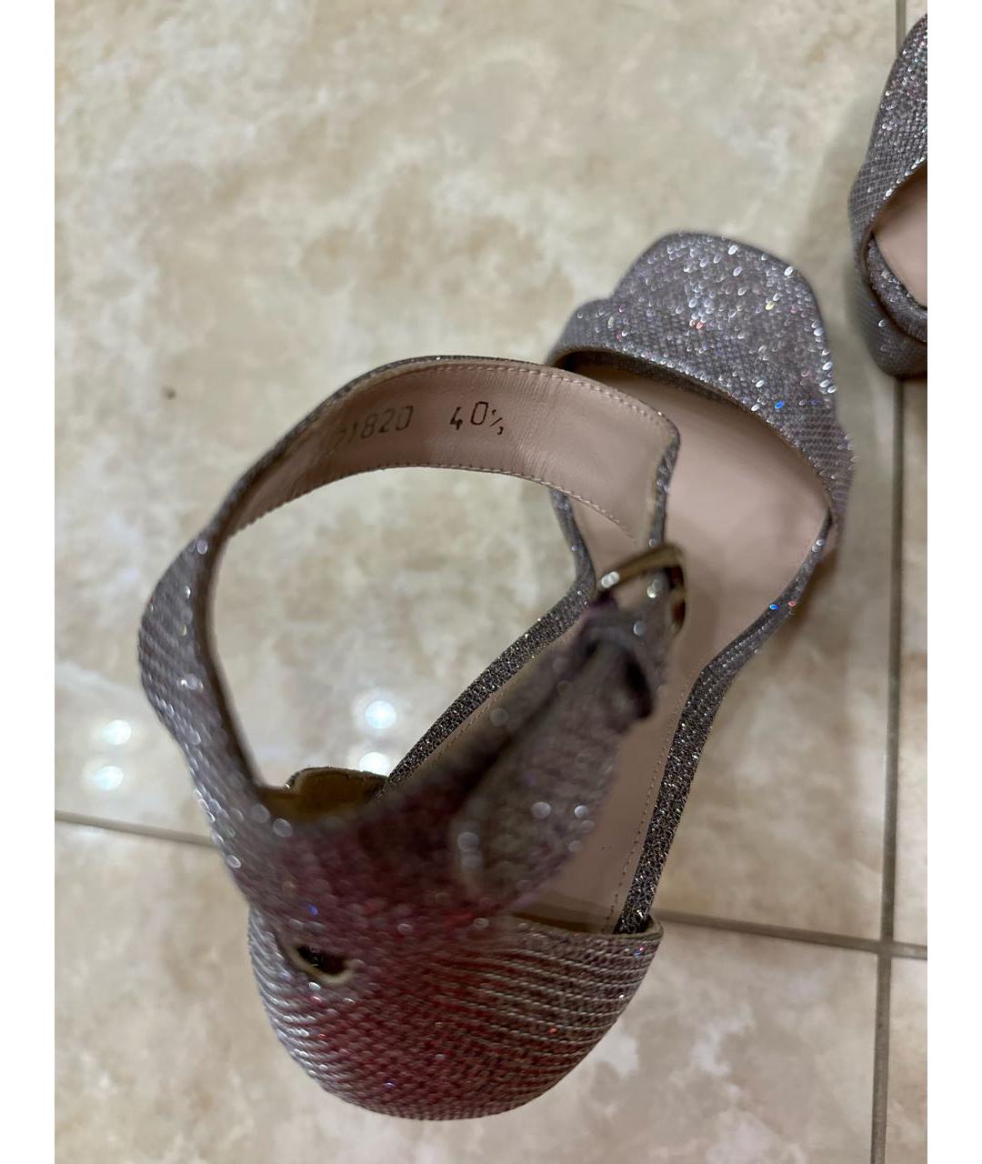 STUART WEITZMAN Серебряные кожаные босоножки, фото 6