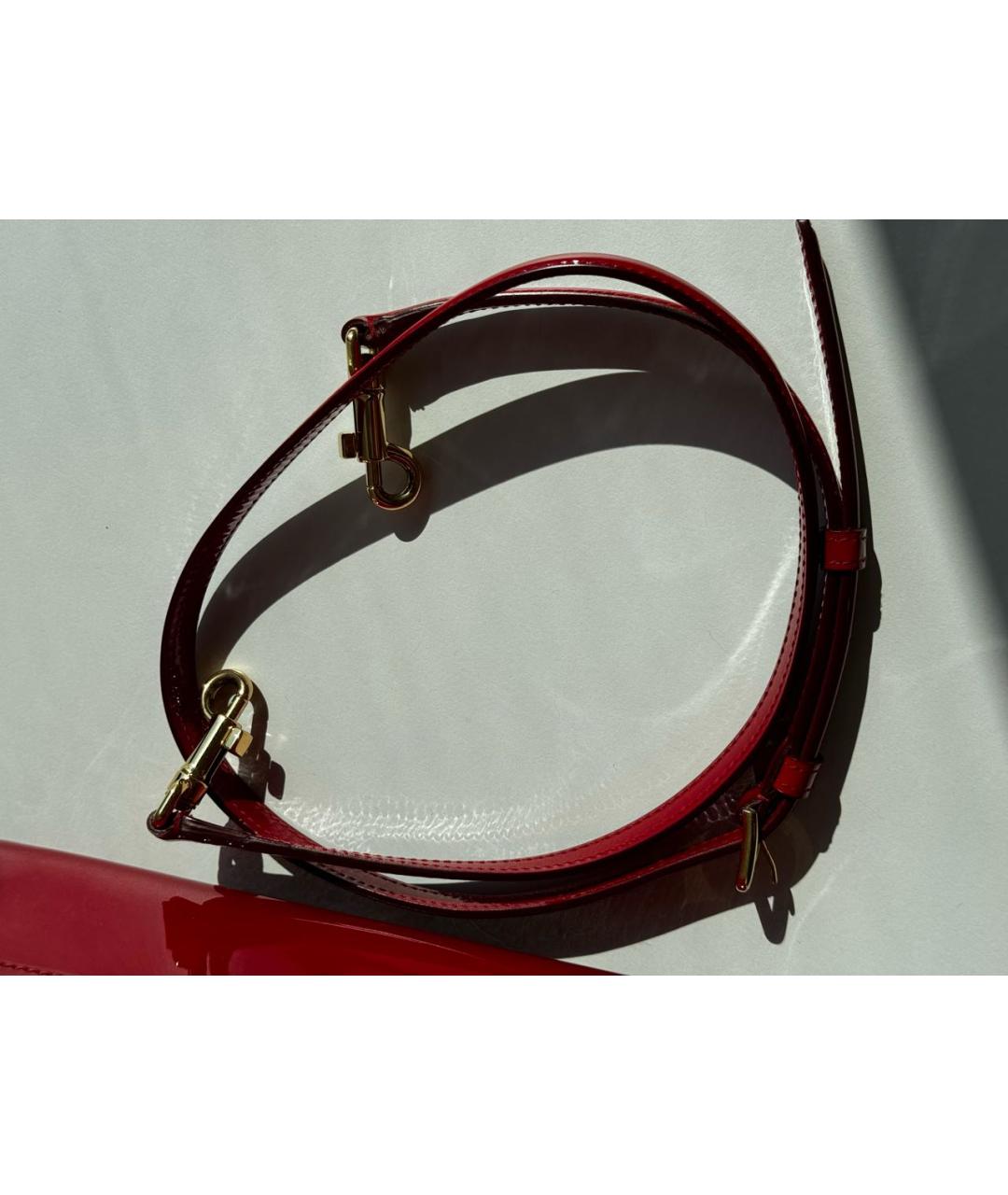 DOLCE&GABBANA Красная сумка с короткими ручками из лакированной кожи, фото 8